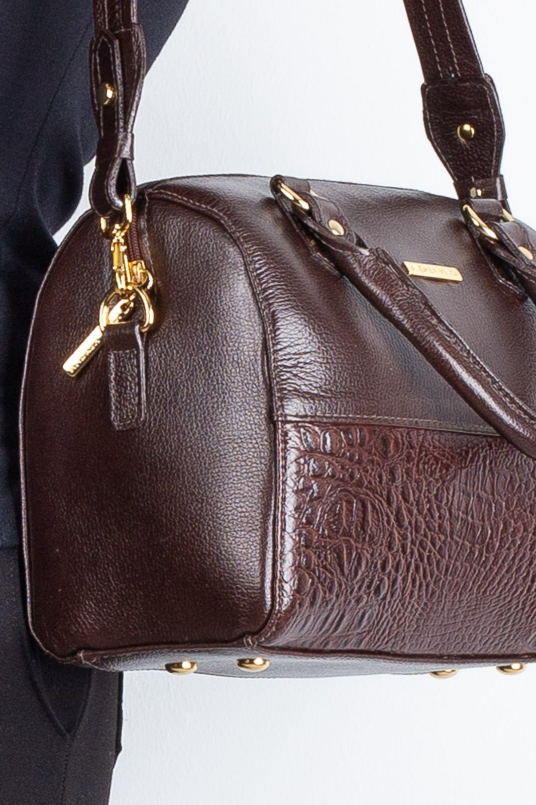 Vista 3 Bolsa Andrea Vinci Baú De Mão Em Couro Liso Sthefani - Café caramelo Andrea Vinci caramelo