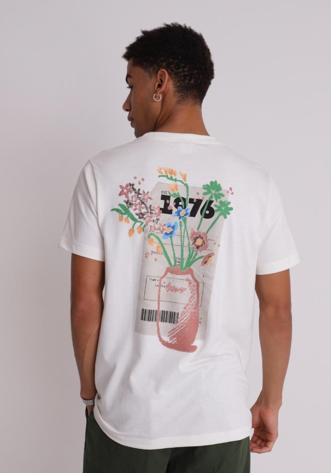 Camiseta em algodão estampa 1976