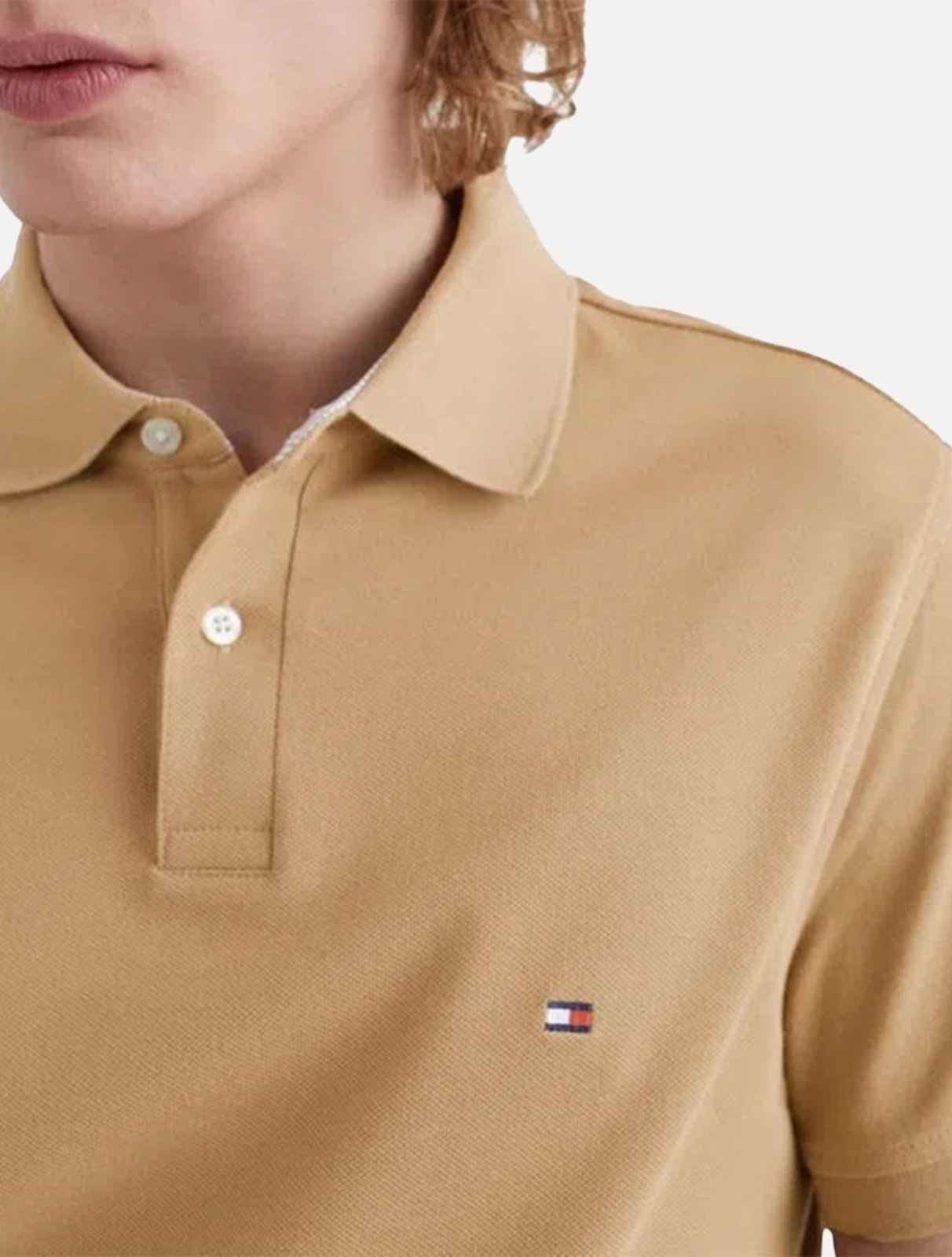 Vista 3 Polo Tommy Hilfiger Masculina Regular Piquet 1985 verde oliva Tommy Hilfiger verde oliva