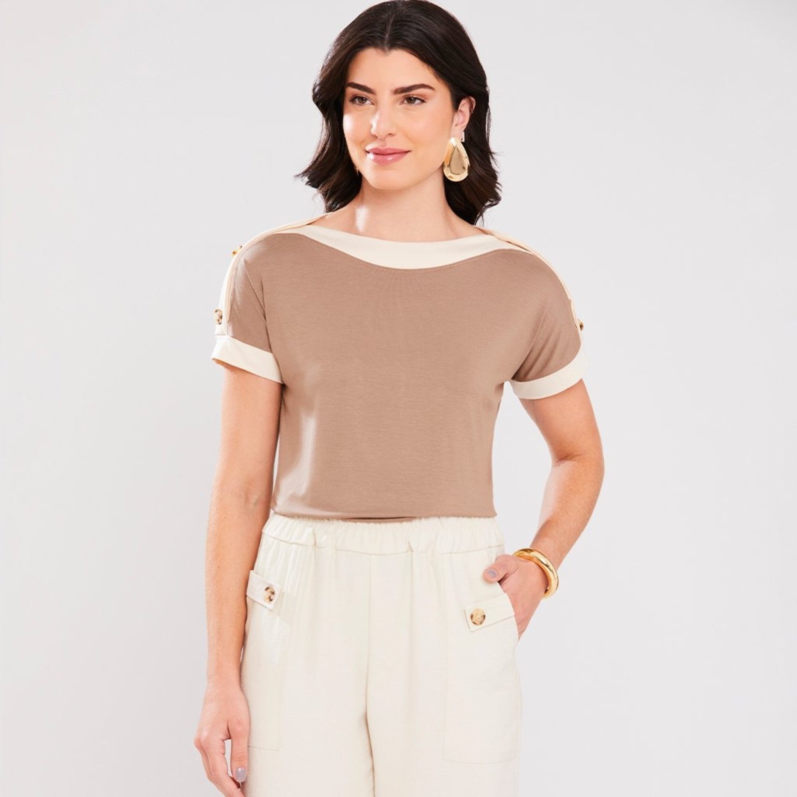 Blusa Adriana-1967 – Detalhe Bicolor e botões