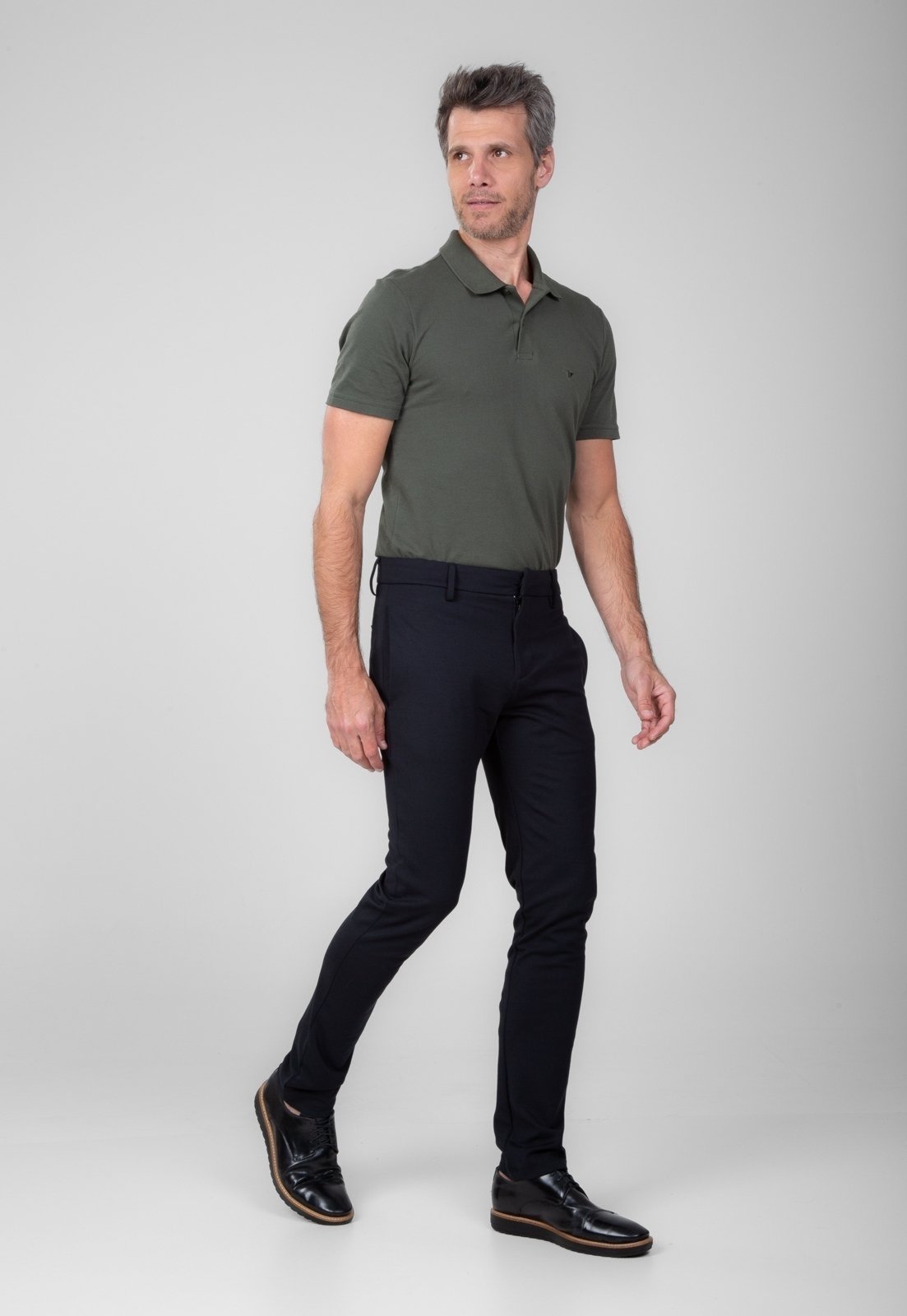 Calça Moletom Traymon Slim Alfaiataria Preto