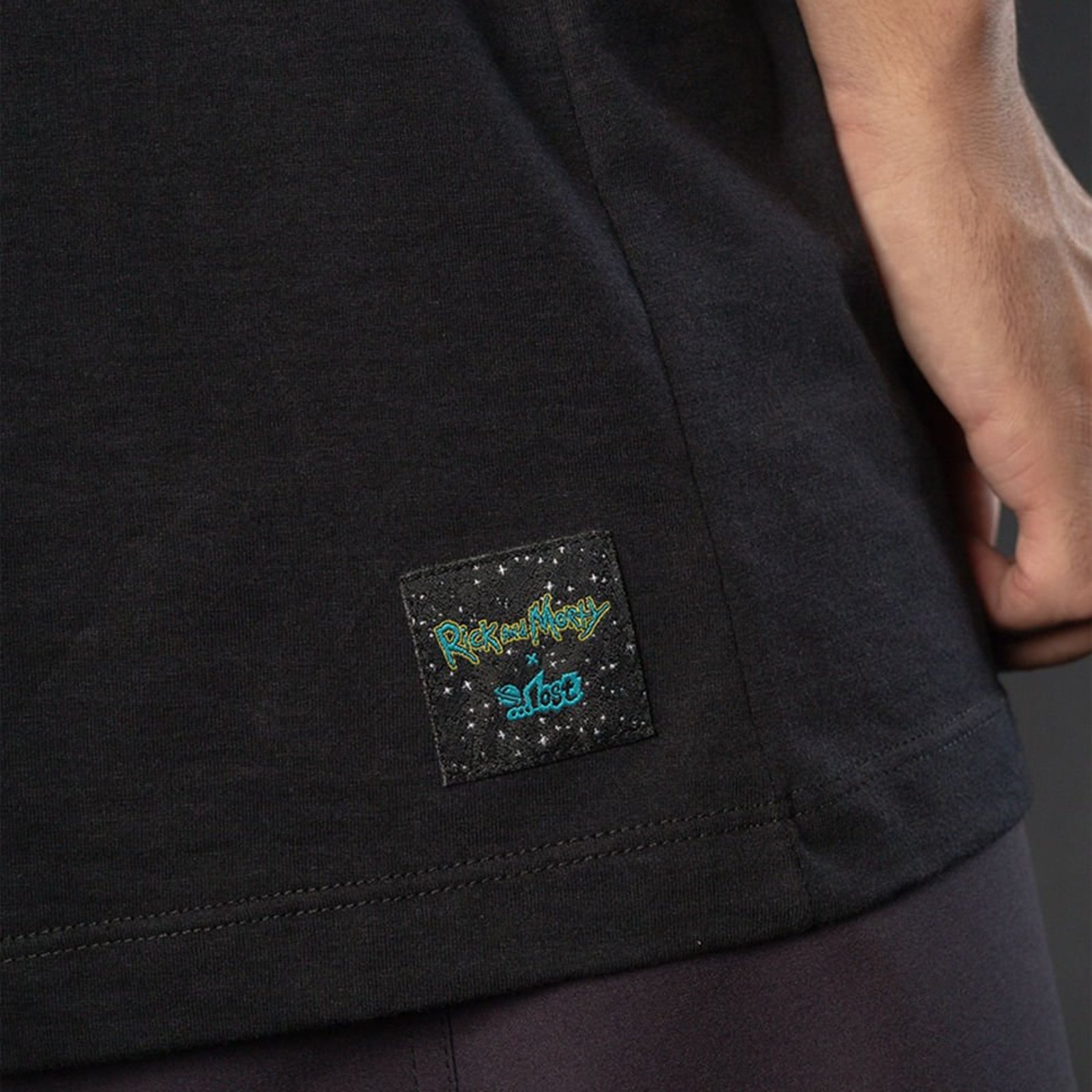 Vista 3 Camiseta Lost X Rick and Morty - Shock preto Lost preto