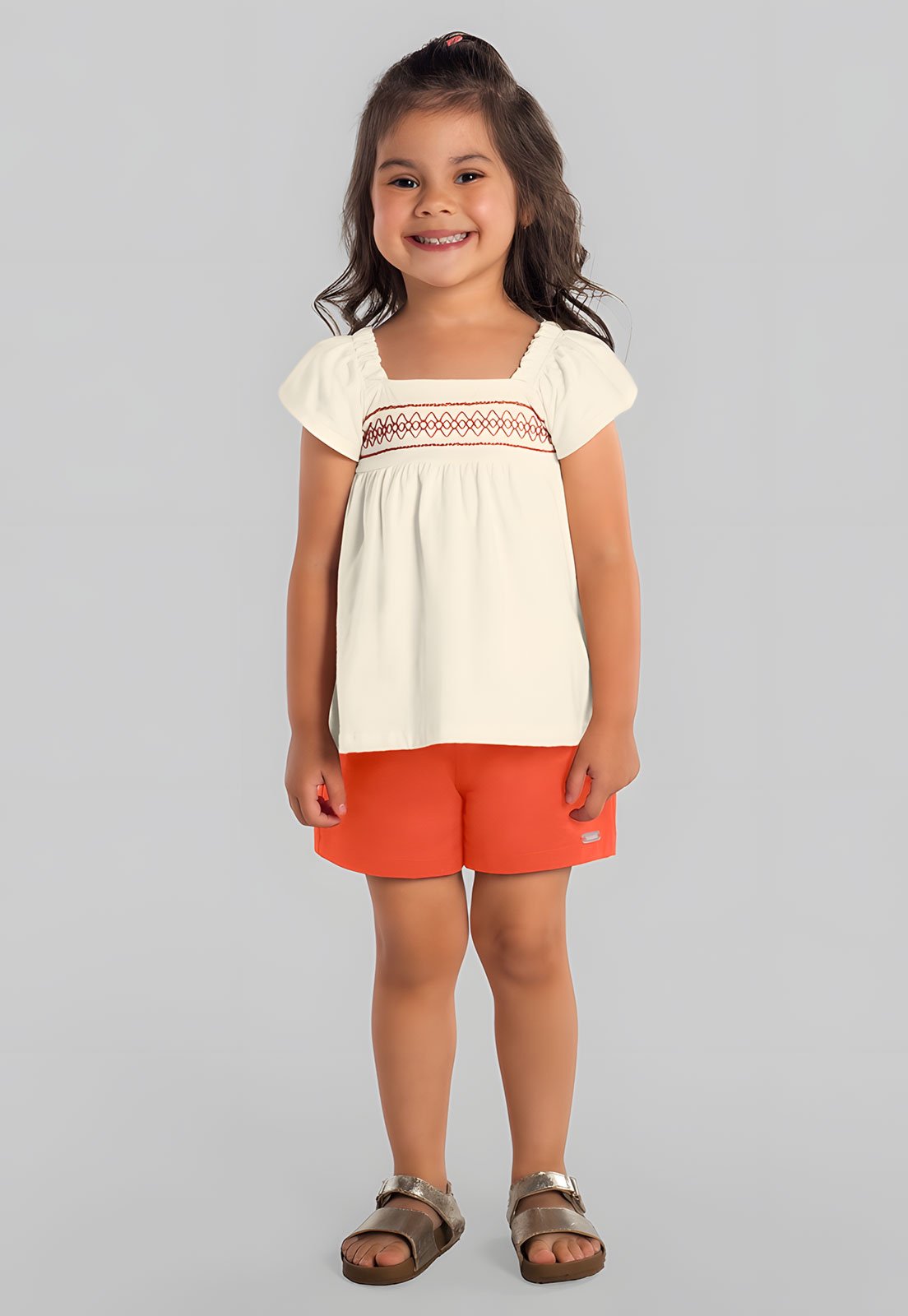Conjunto Brandili Blusa Manga Curta e Shorts Off-White