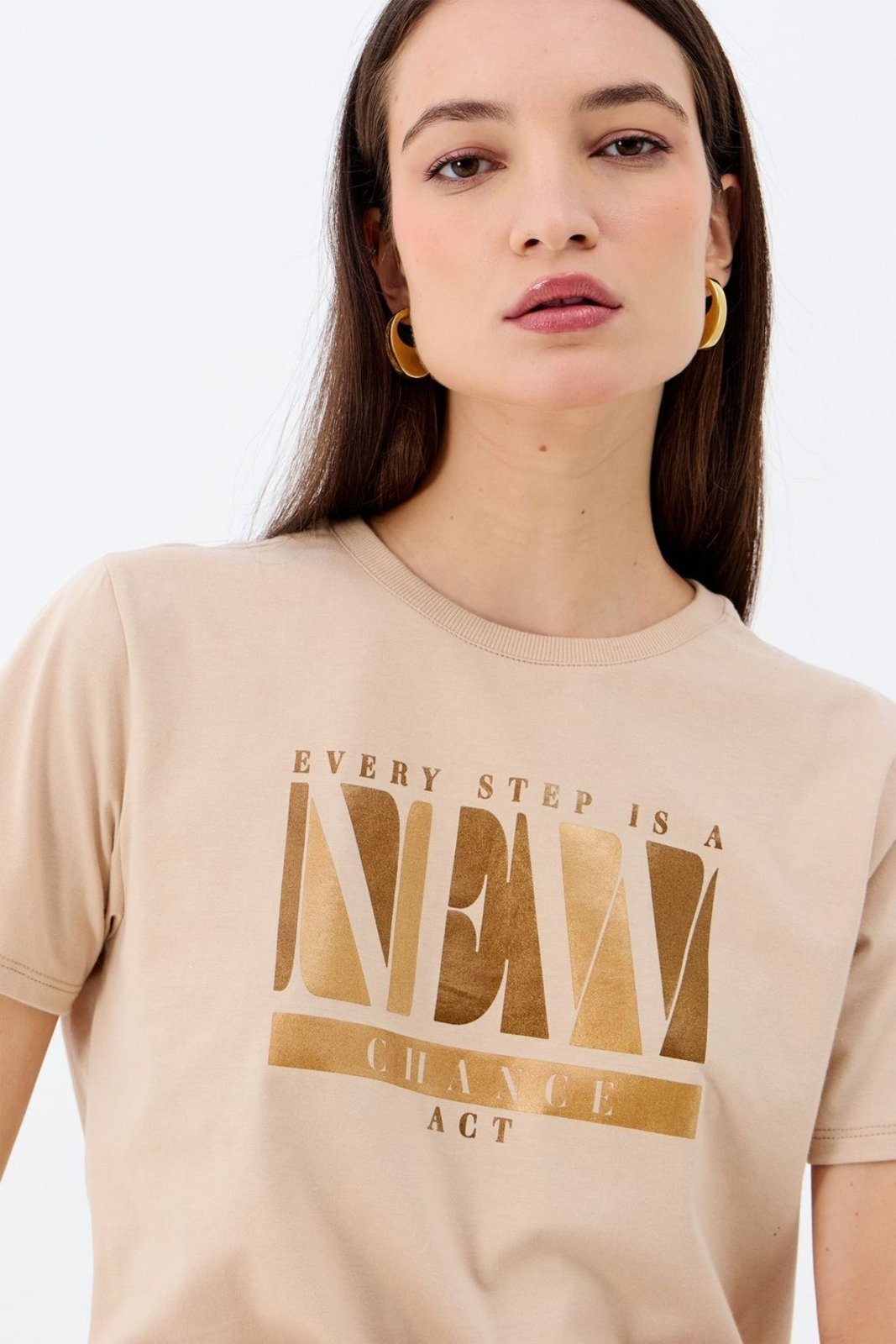 Vista 2 T-shirt Lettering Metalizado ACT FEMININO preto ACT FEMININO preto