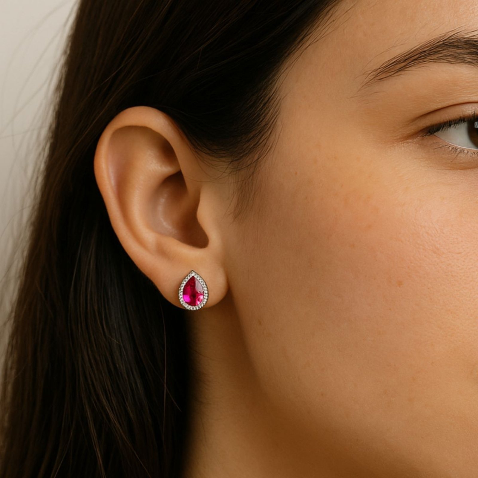 Brinco Vih Triny Prata Feminino Gota com Pedra Rosa