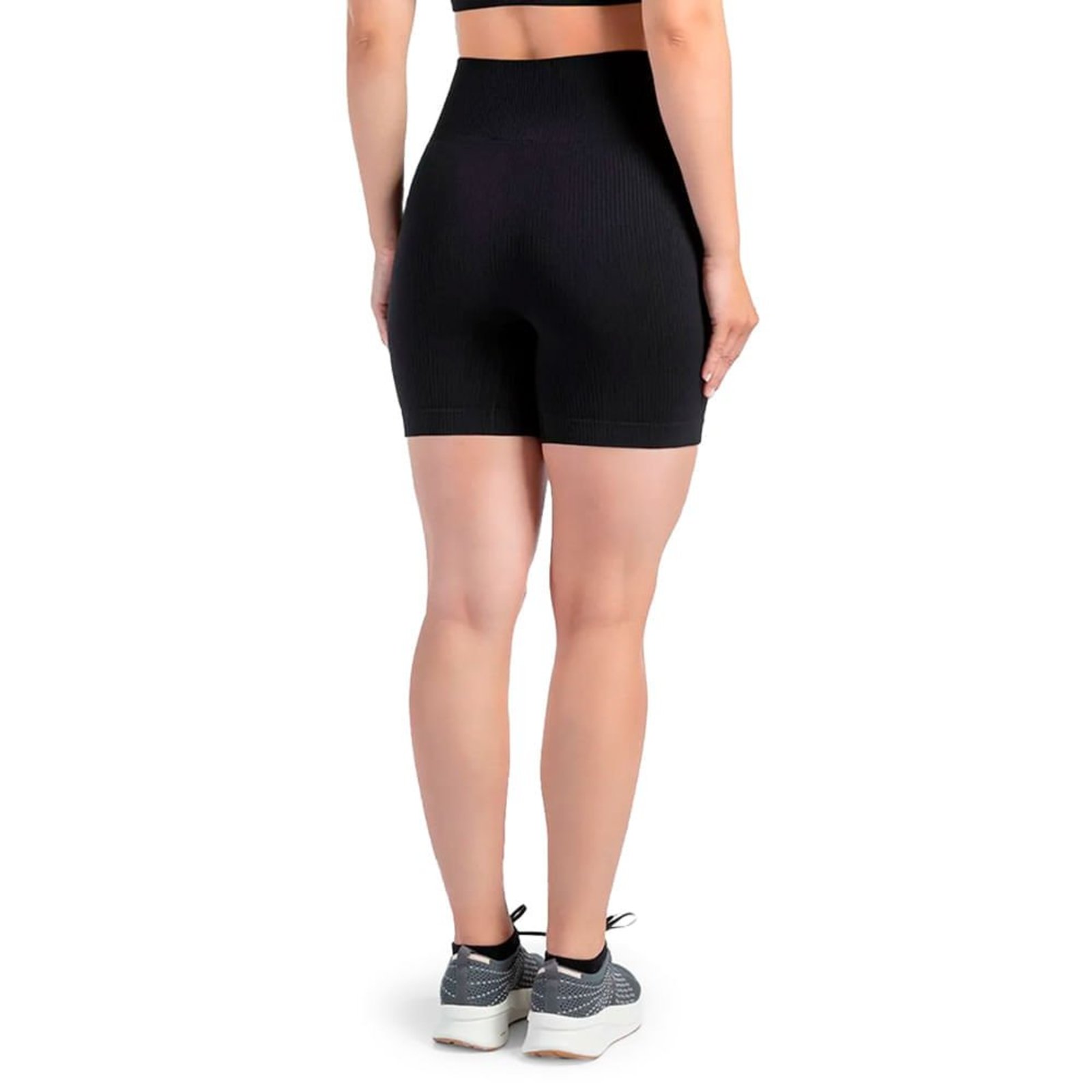 Vista 3 Bermuda Feminina Olympikus Knit preto OLYMPIKUS preto