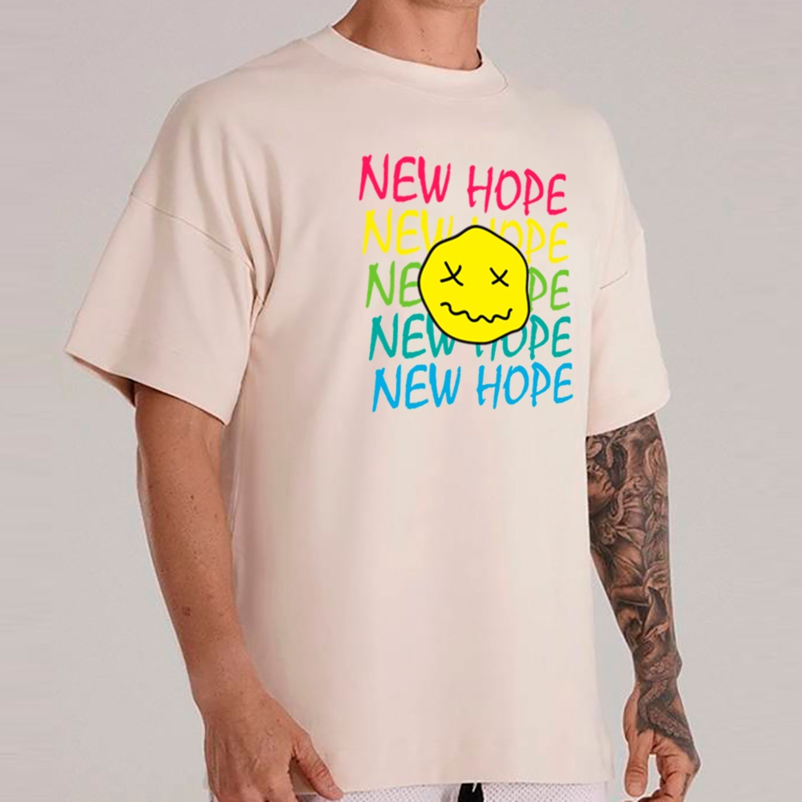 Camiseta Ousy Streetwear New Hope Cartoon Face Multicolor Smile Oversized Off White