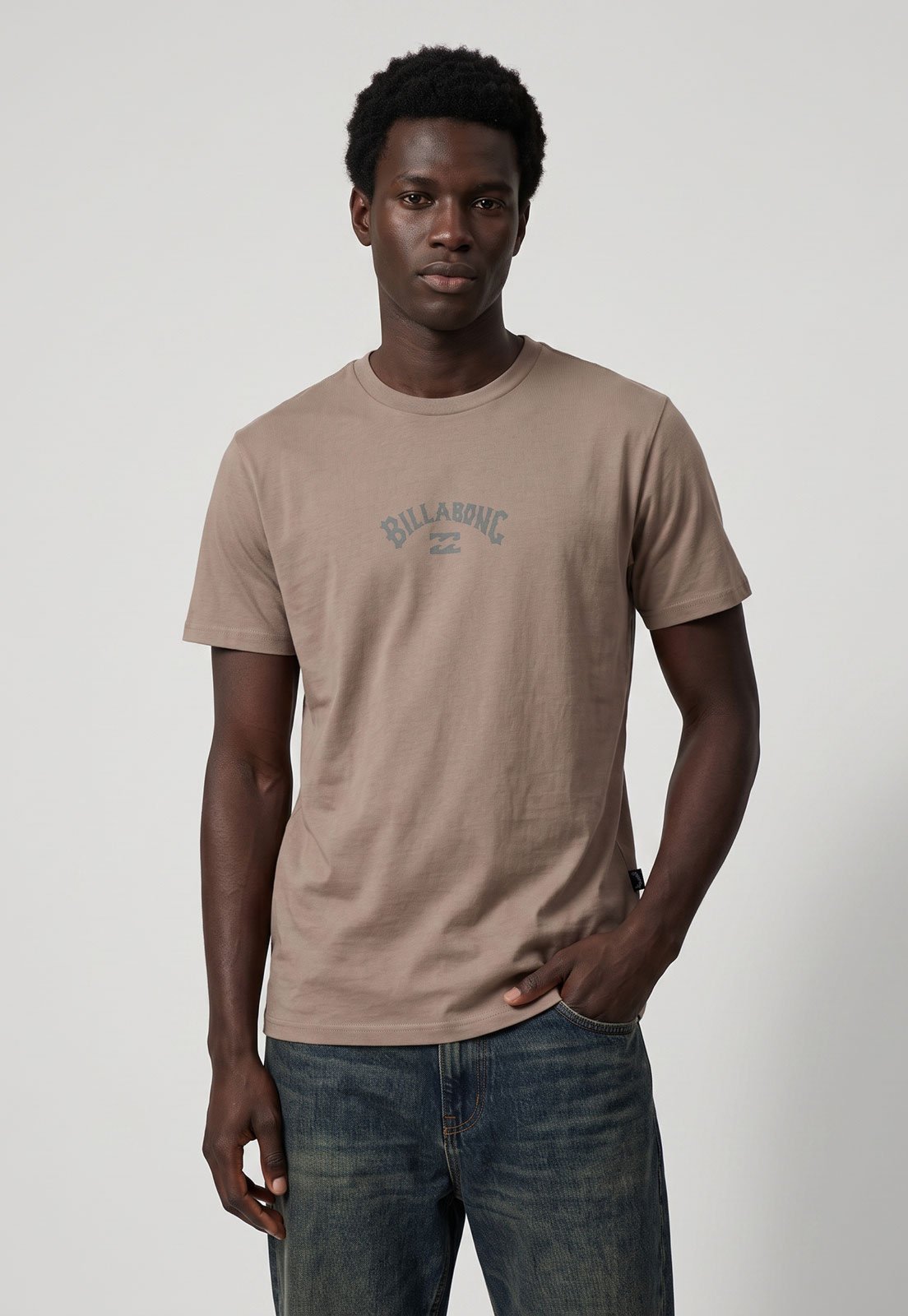 Camiseta Masculina Billabong Logo Marrom