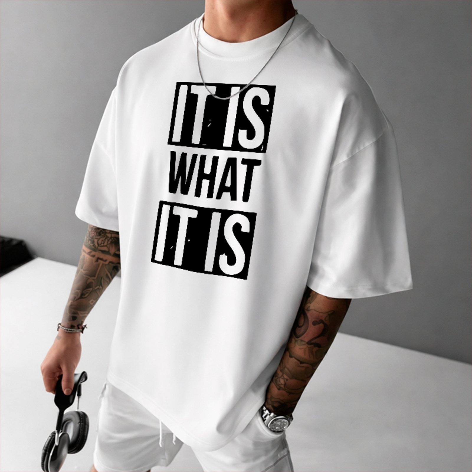 Camiseta Oversized Premium It Is What It Is Street Quote Unissex Branco