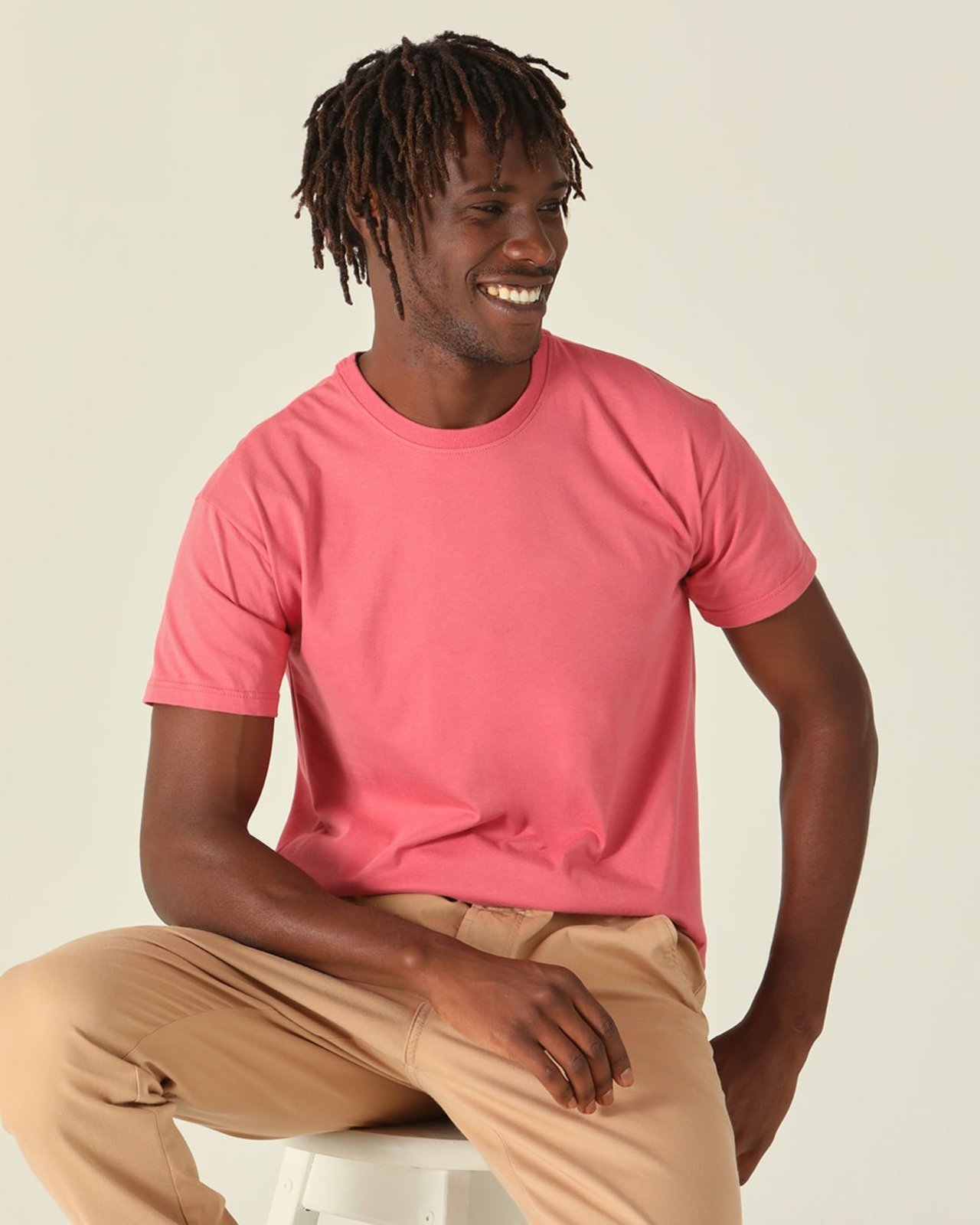 Camiseta Básica Masculina Gola Texturizada Em Algodão