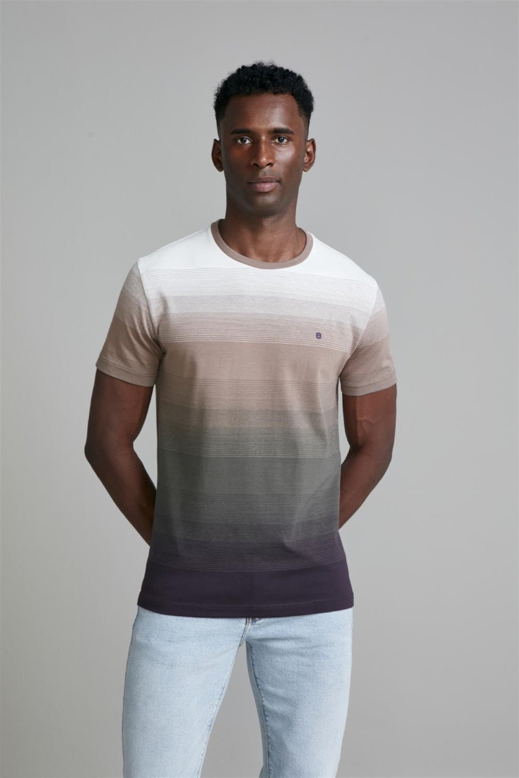 HIGHSTIL Camiseta Malha Slim Fit - Creme / Roxo Berinjela