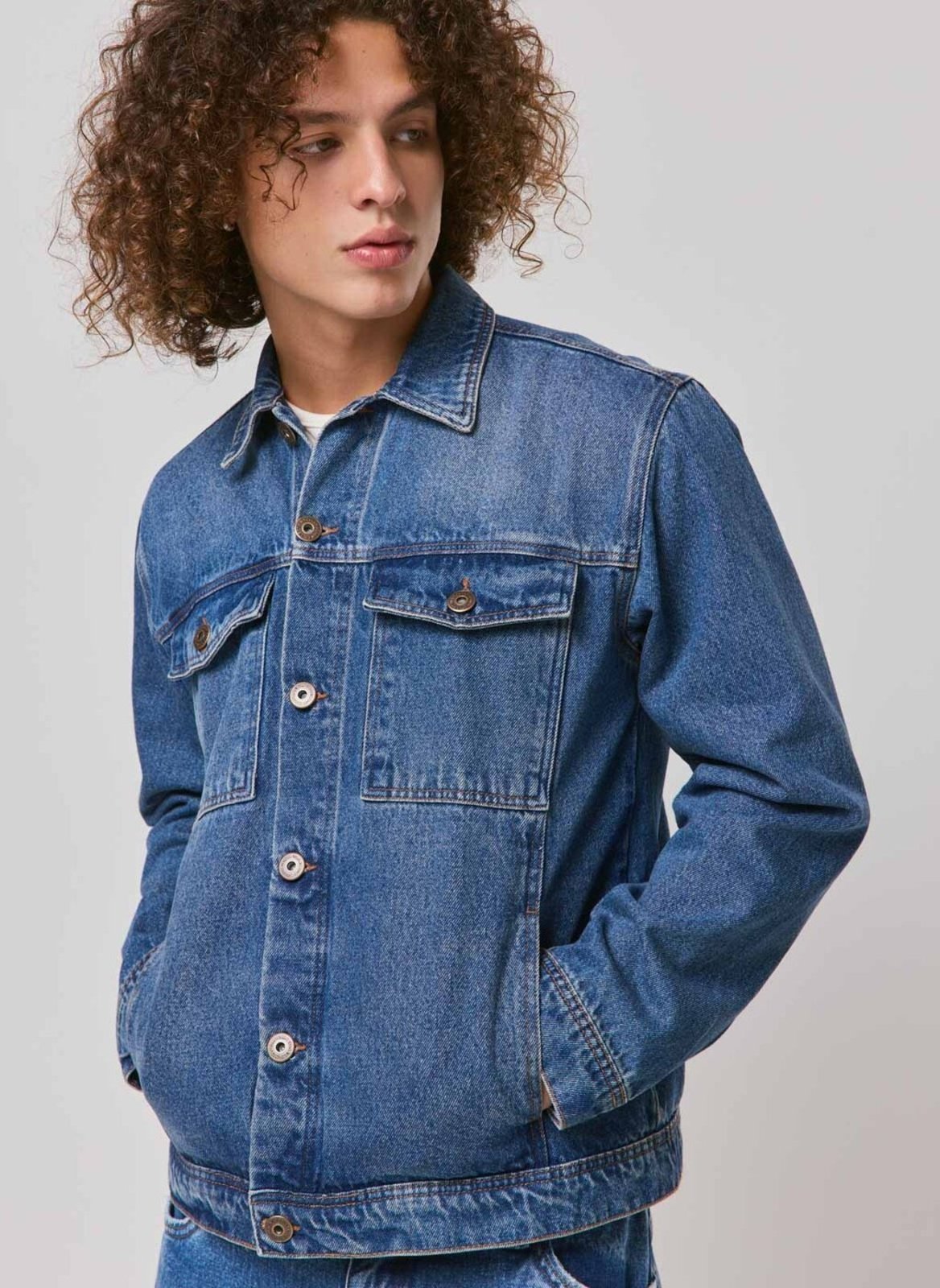Jaqueta Jeans Box Com Bolsos