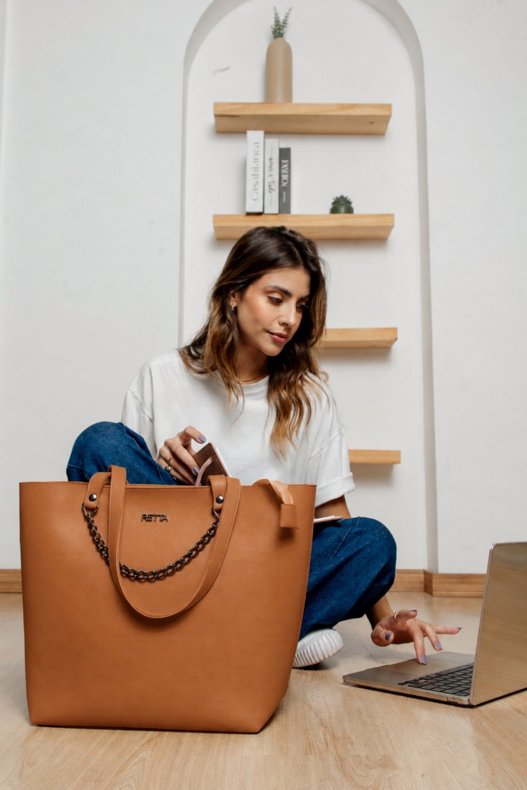 Bolsa Grande Sacola Feminina Cabe Caderno e Notebook Para Faculdade Retta Oficial