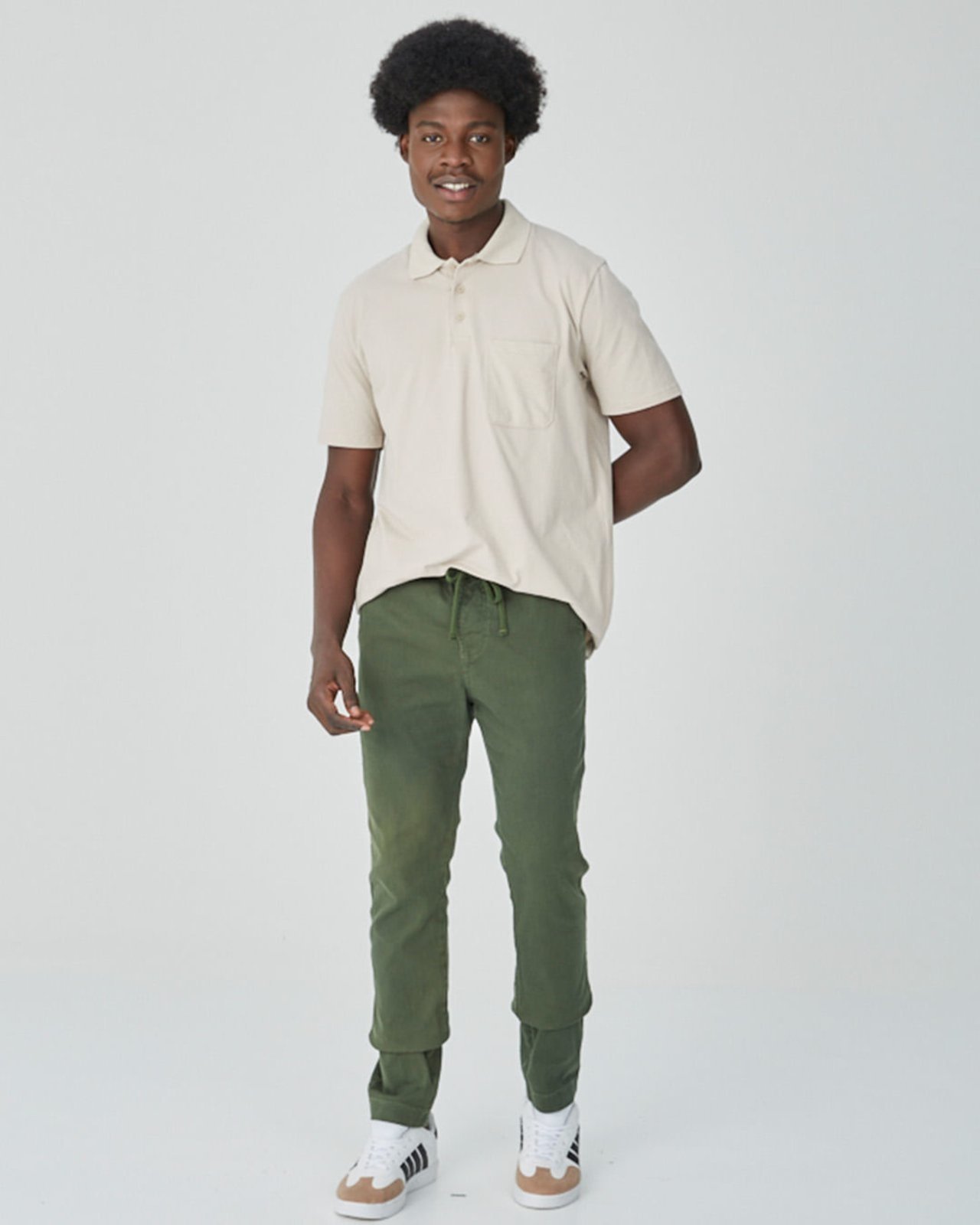 Calça Chino Masculina Cadarço Frontal Em Sarja Com Elastano