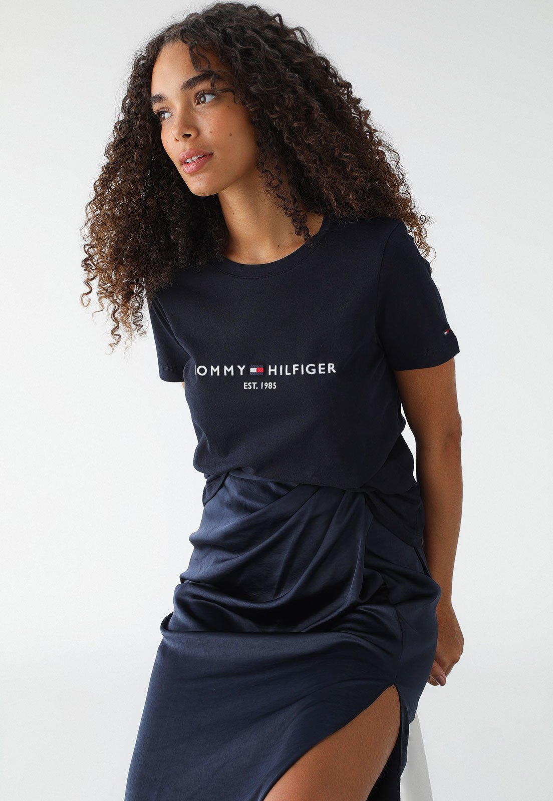 Vista 2 Camiseta Tommy Hilfiger Logo Azul-Marinho azul marinho Tommy Hilfiger azul marinho