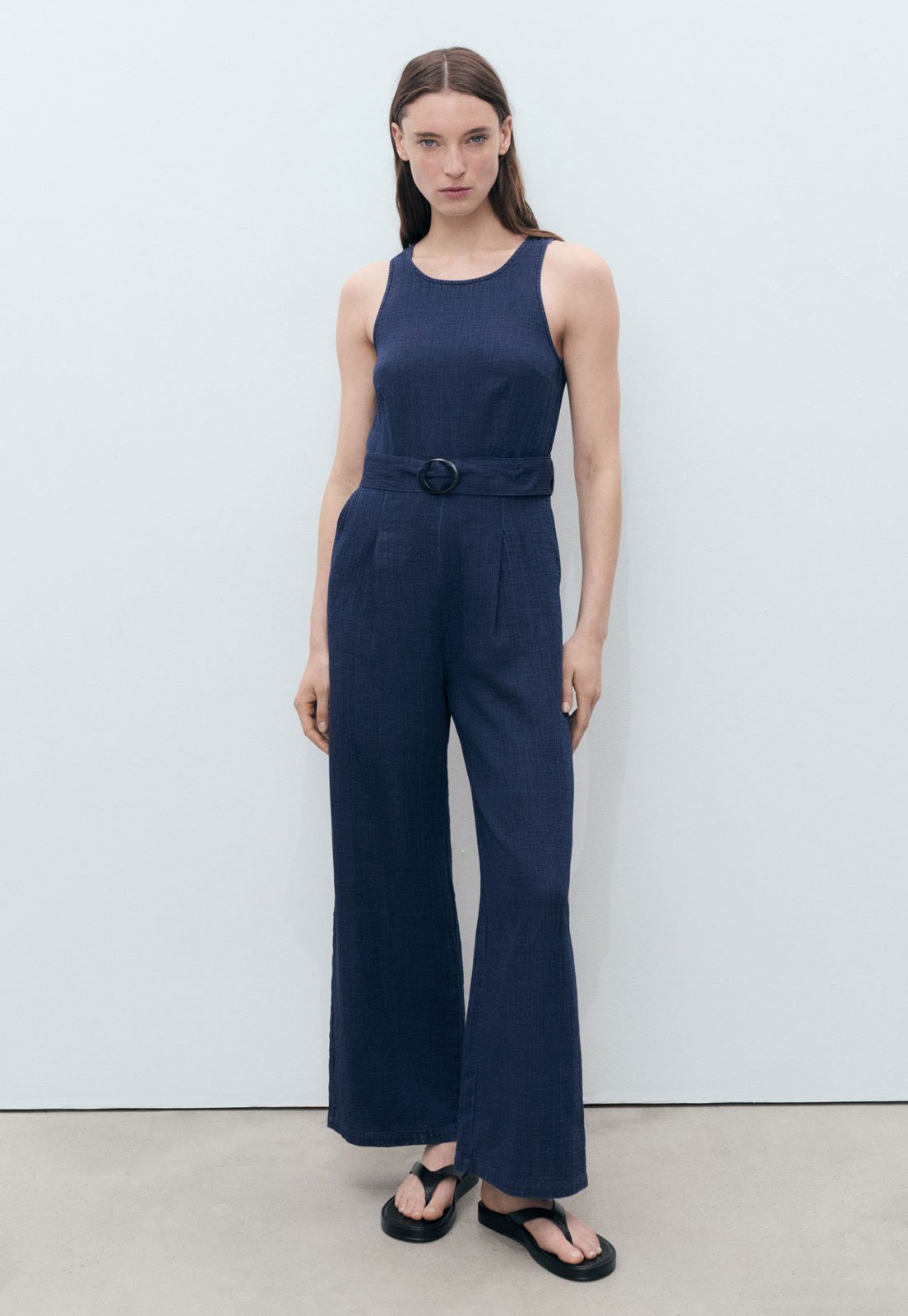 Macacão Feminino Mango Cinto Texturizado Azul Marinho