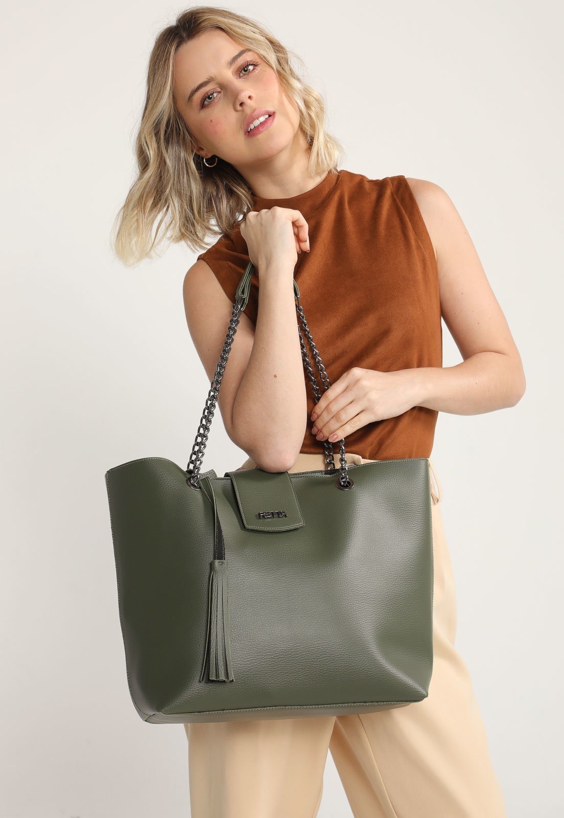 Kit Bolsa Sacola e Necessarie Retta Verde Militar