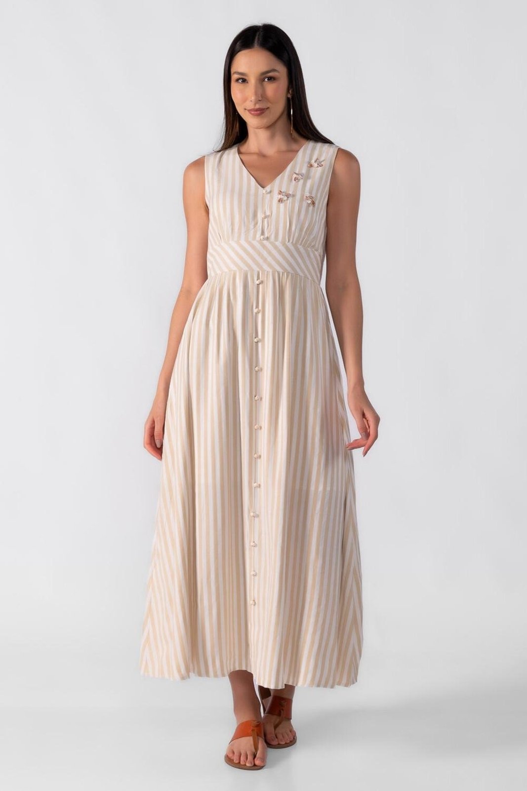 Vestido longo aplicação bordadas Verde