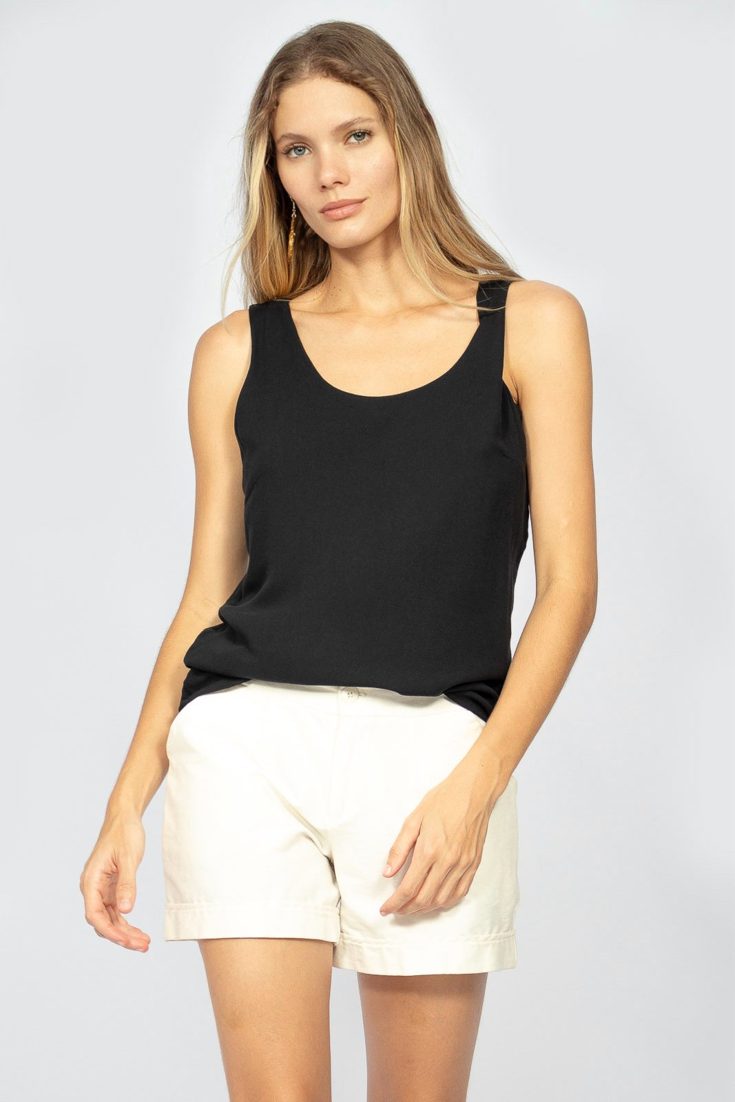 Blusa Regata Nhambu Viscose Amazonia Vital Preta