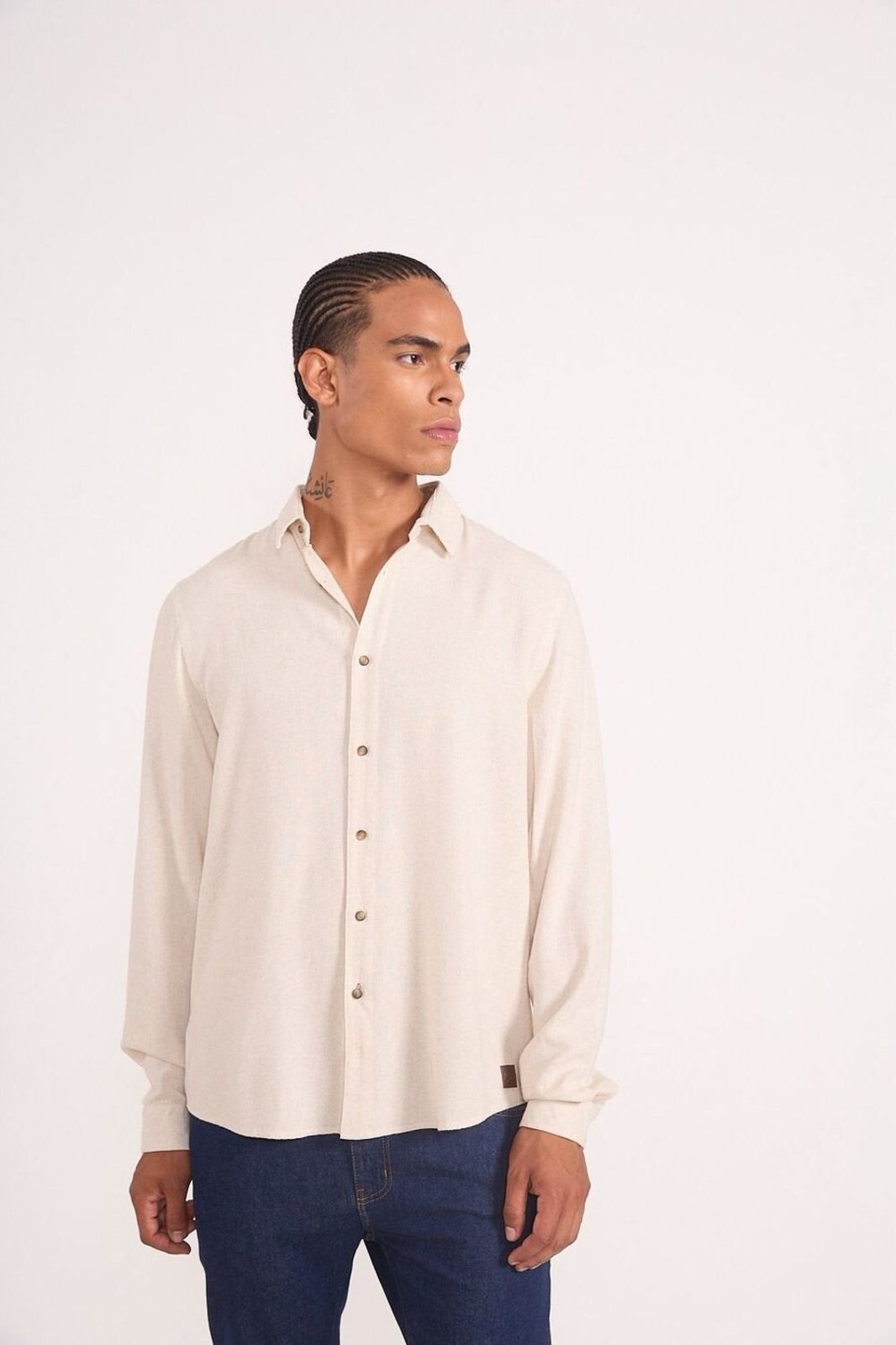 Camisa Manga Longa Essência Urbana Com Linho Colcci Bege Taupe