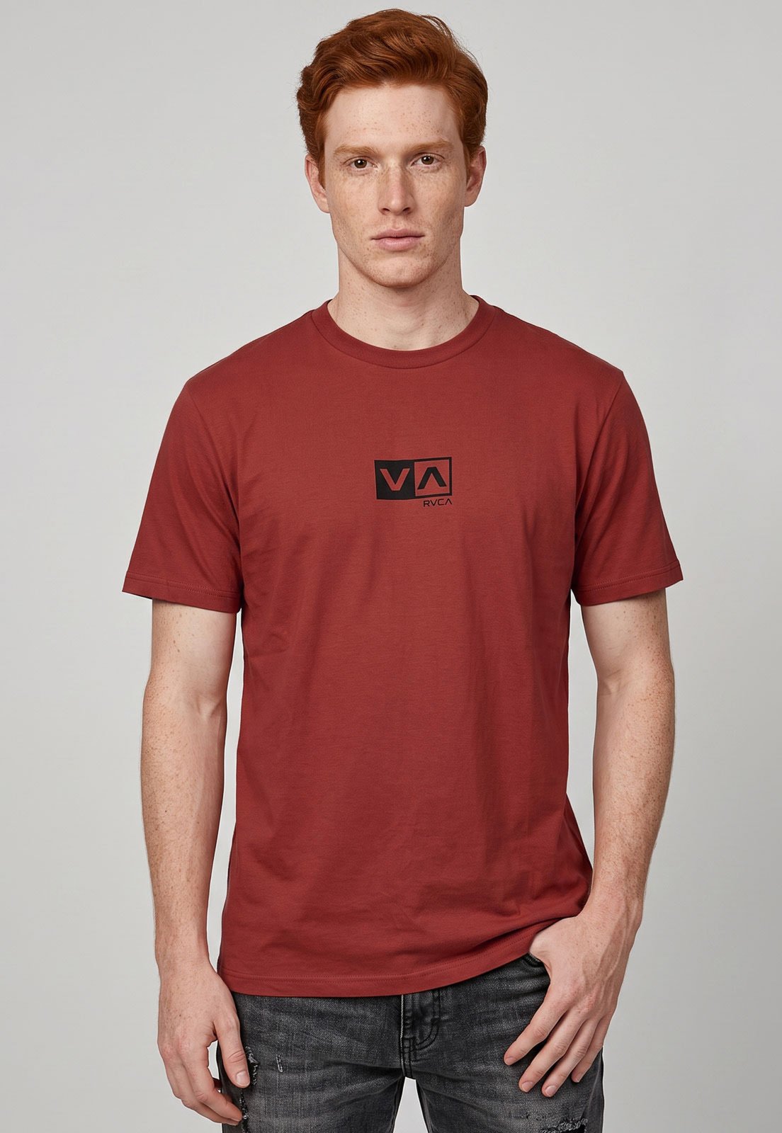 Camiseta Masculina RVCA Mini Balance Box Vermelha