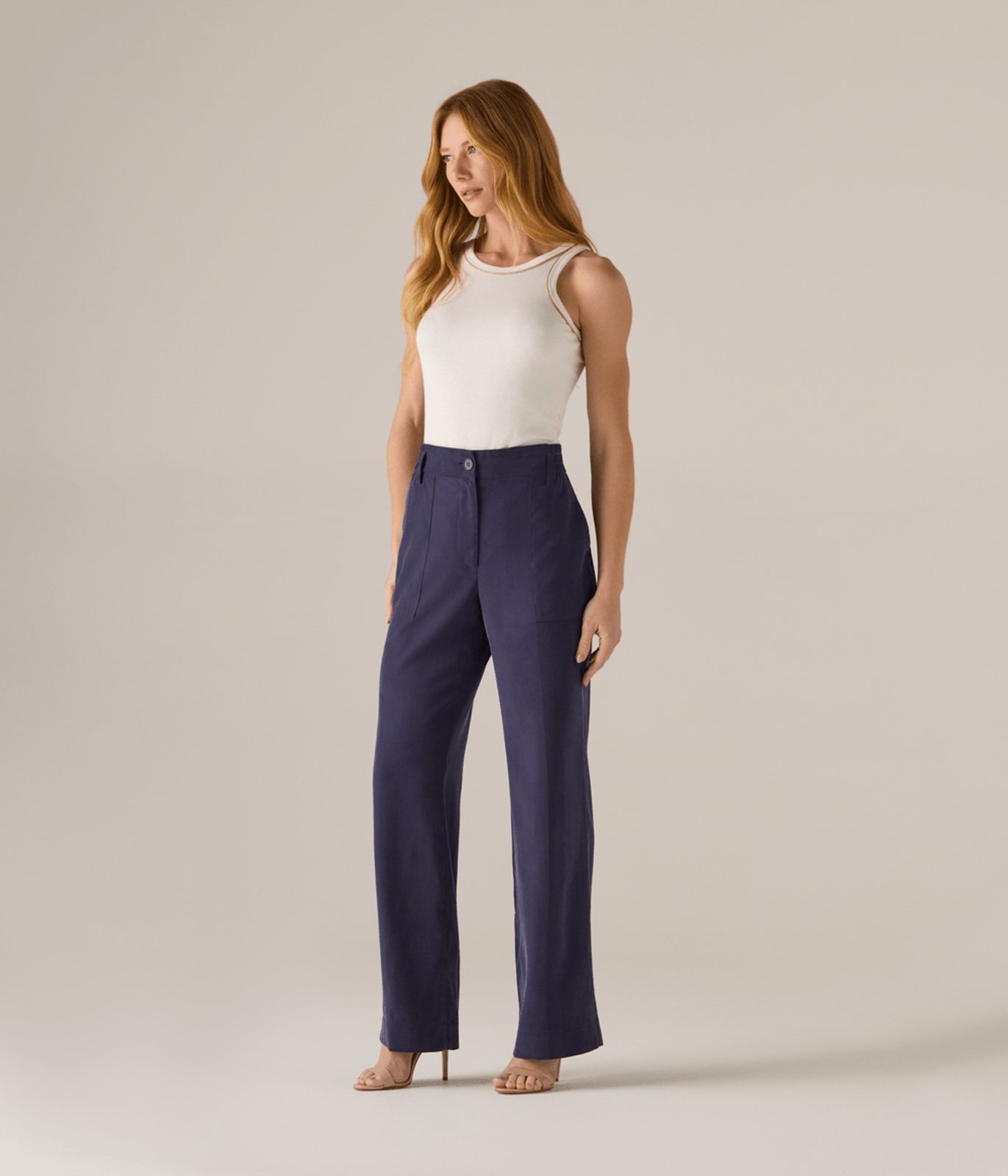 Calca Makenji Reta Bolsos Grandes Feminina Azul Marinho