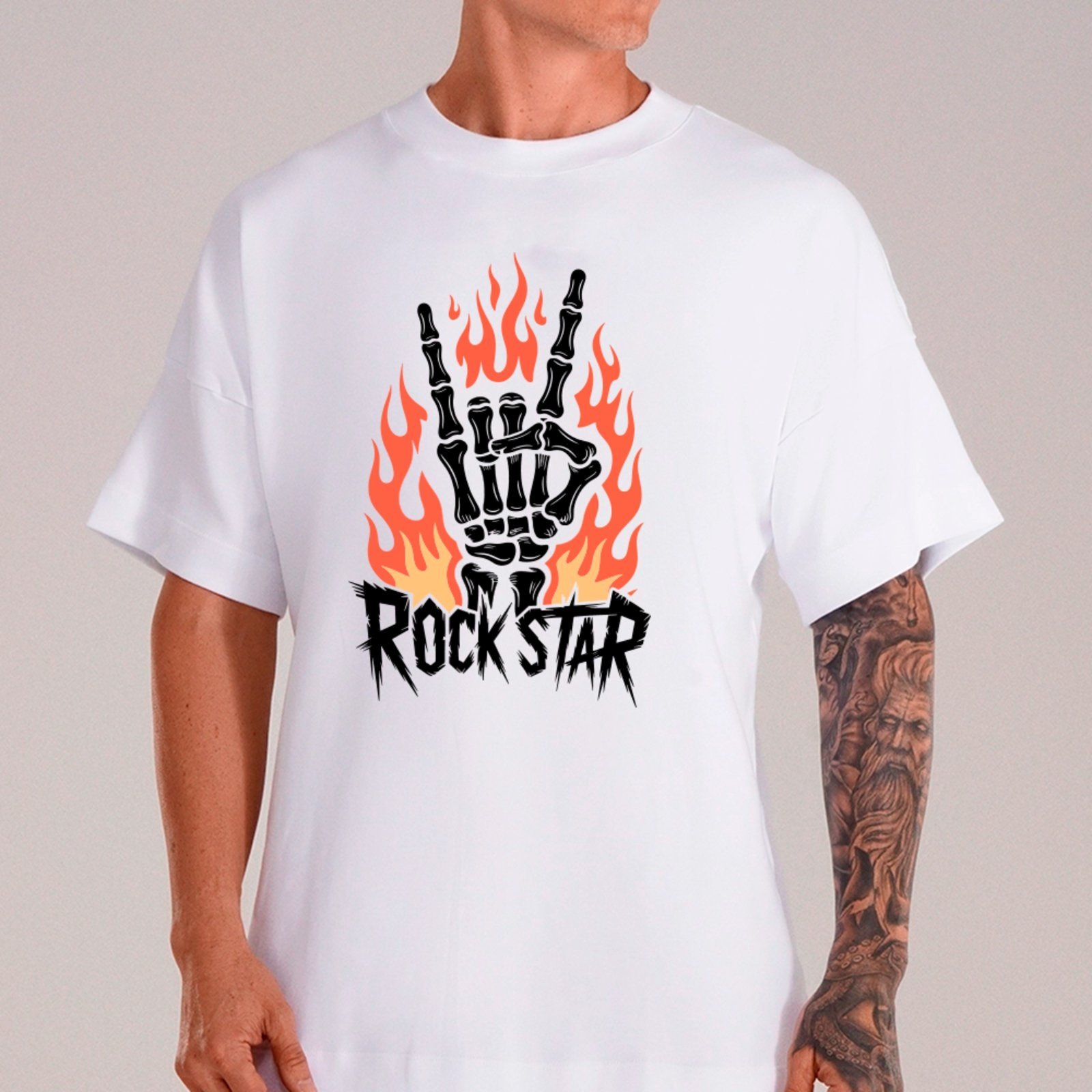 Camiseta Ousy Streetwear Rock Star Mão Esquelética Oversized Unissex Branco