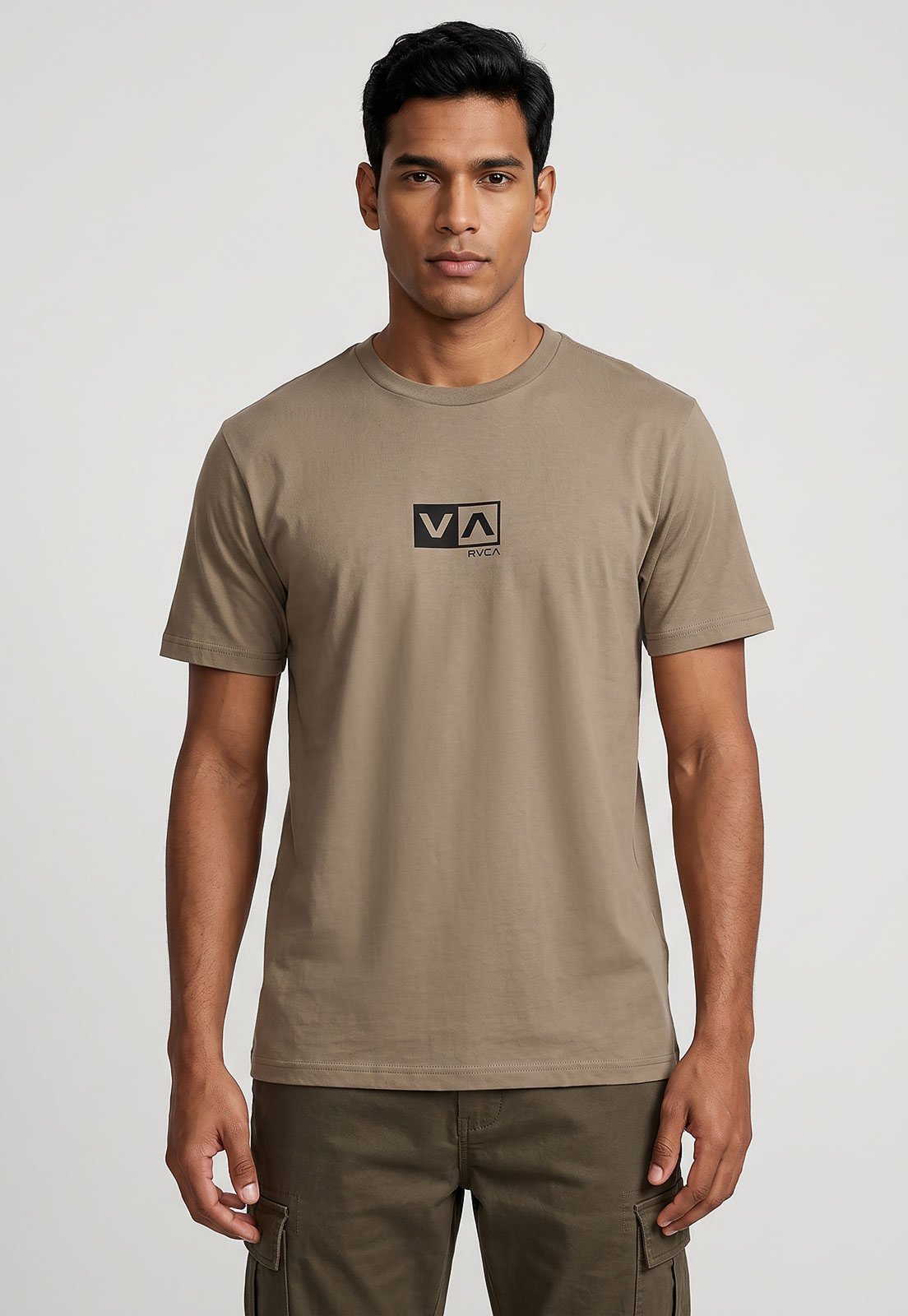 Camiseta Masculina RVCA Mini Balance Box Bege