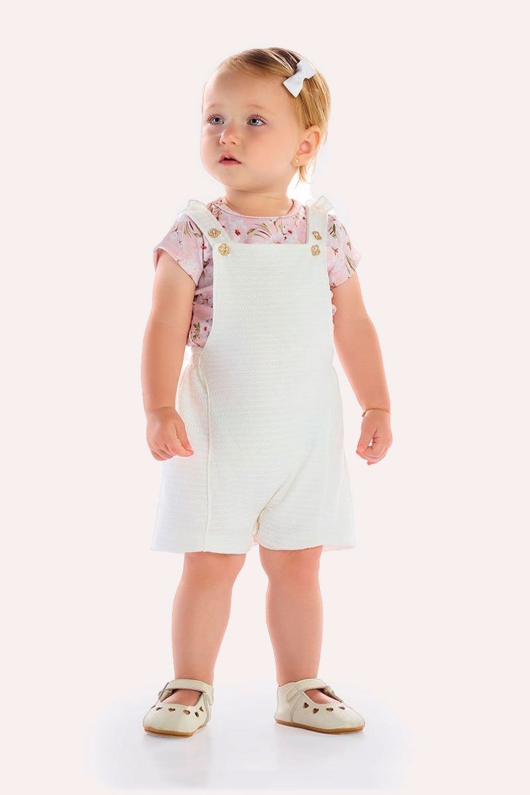 Infantil - Conjunto Blusa Off Estampada com Jardineira Texturizada
