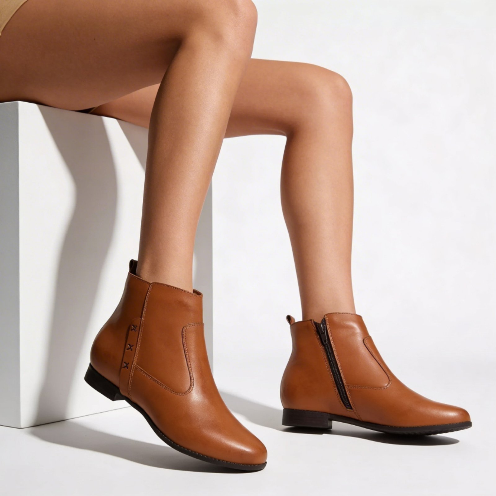 Bota em Couro Conforto Maria Paula Cano Curto Rusty