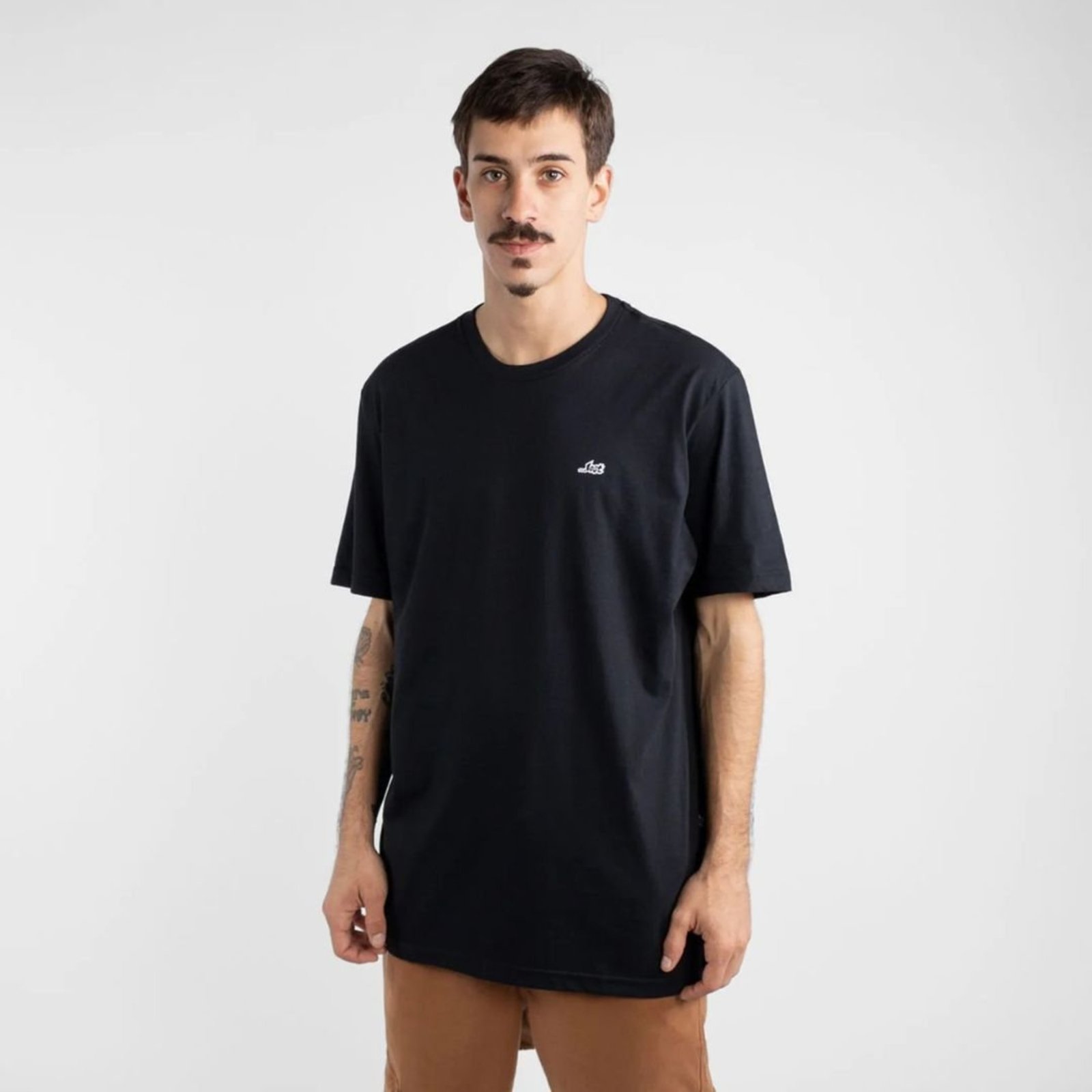 Camiseta Basics Lost - PRETO