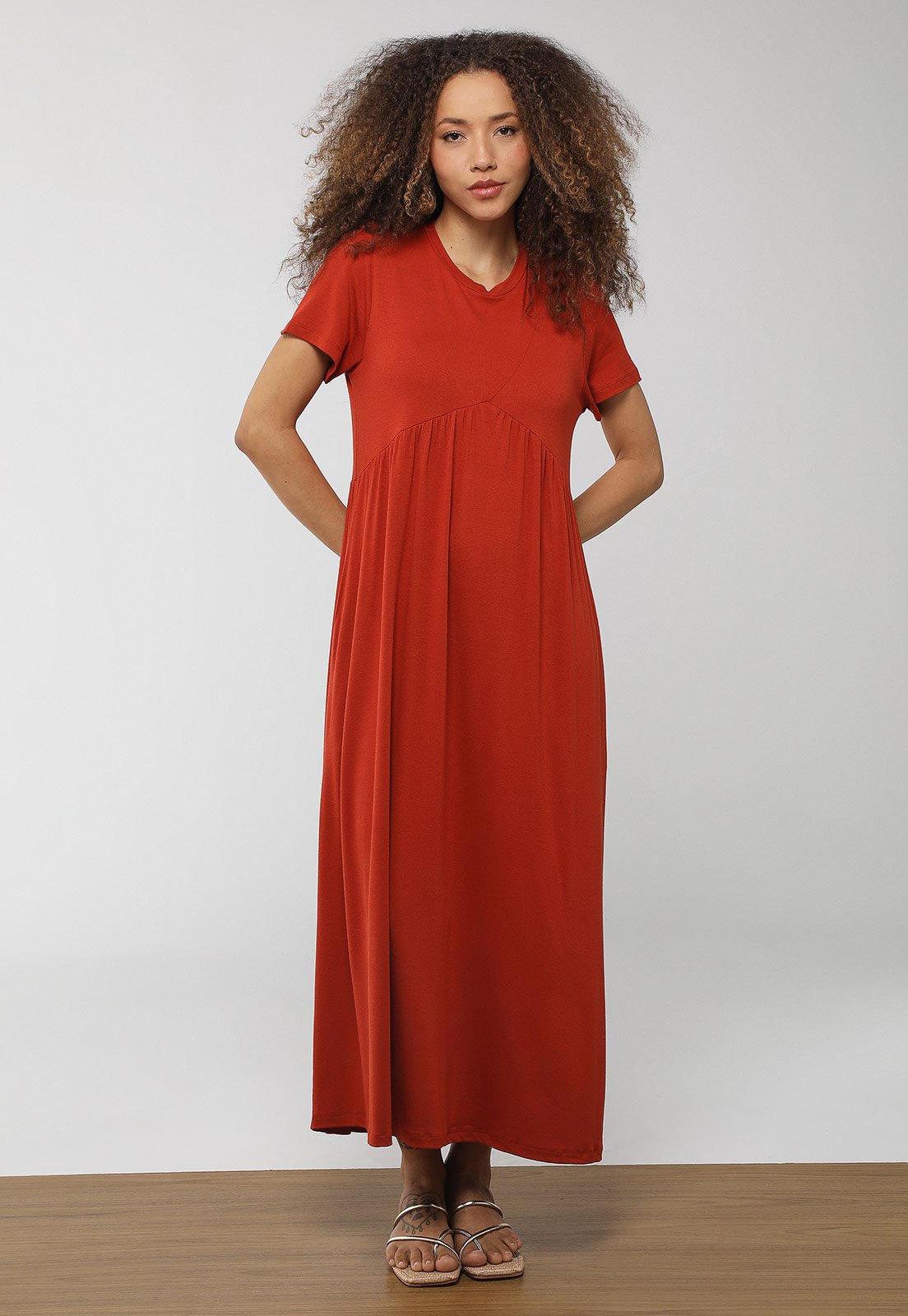 Vestido CaCay Midi Recortes Vermelho