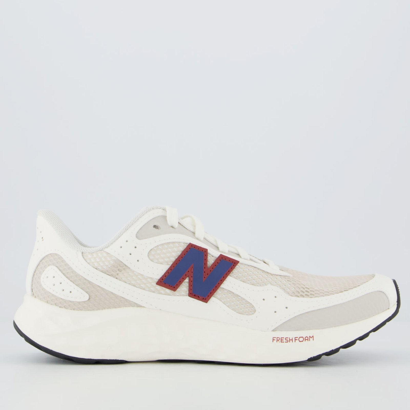 Tênis New Balance Fresh Foam Arishi V4 Branco e Bege