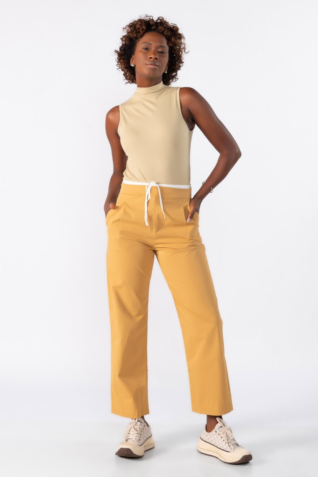 Blusa Lamis gola alta canelada Verde