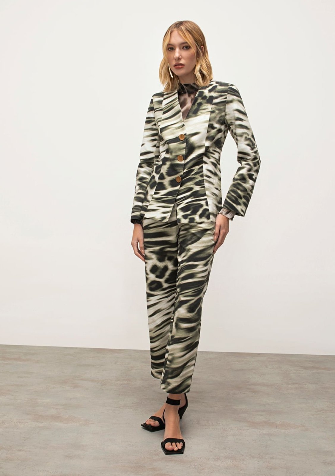 Calça Iódice Slim Cós Alto Detalhe Cós Verde