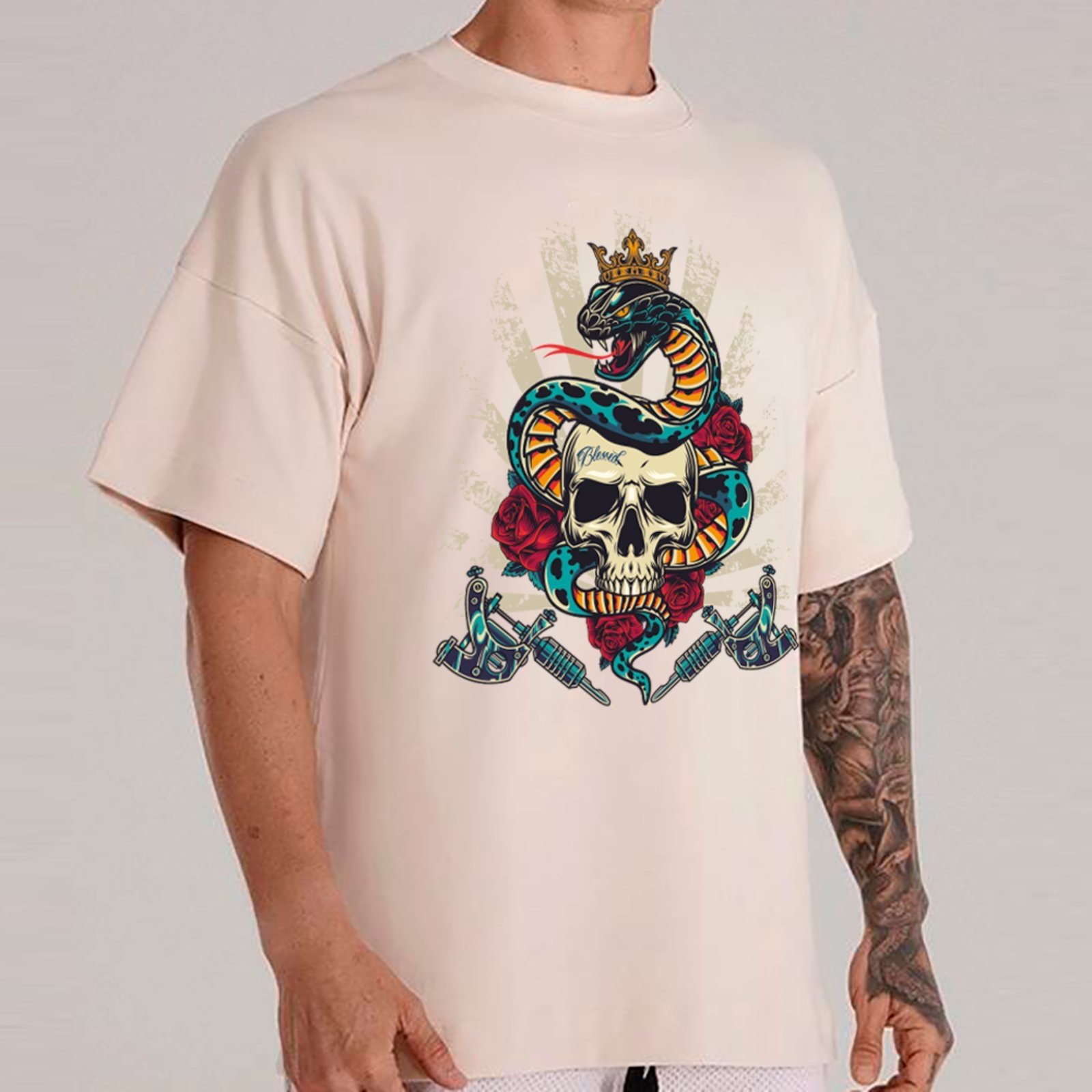 Camiseta Ousy Unissex Caveira Serpente Coroada Moda Urbana Premium Streetwear Oversized Off White