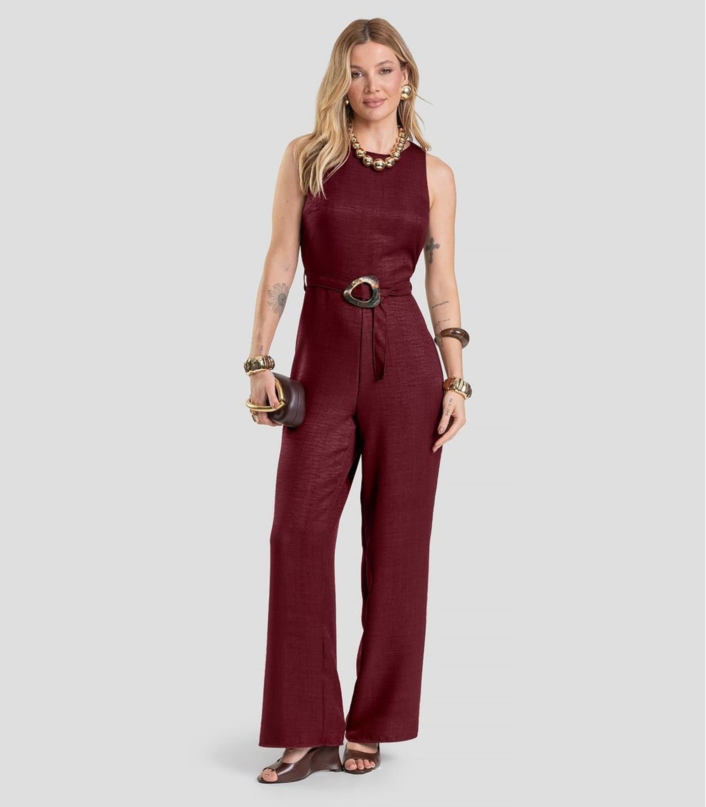 Vista 2 Macacão Longo Feminino Dianna vermelho Dianna vermelho