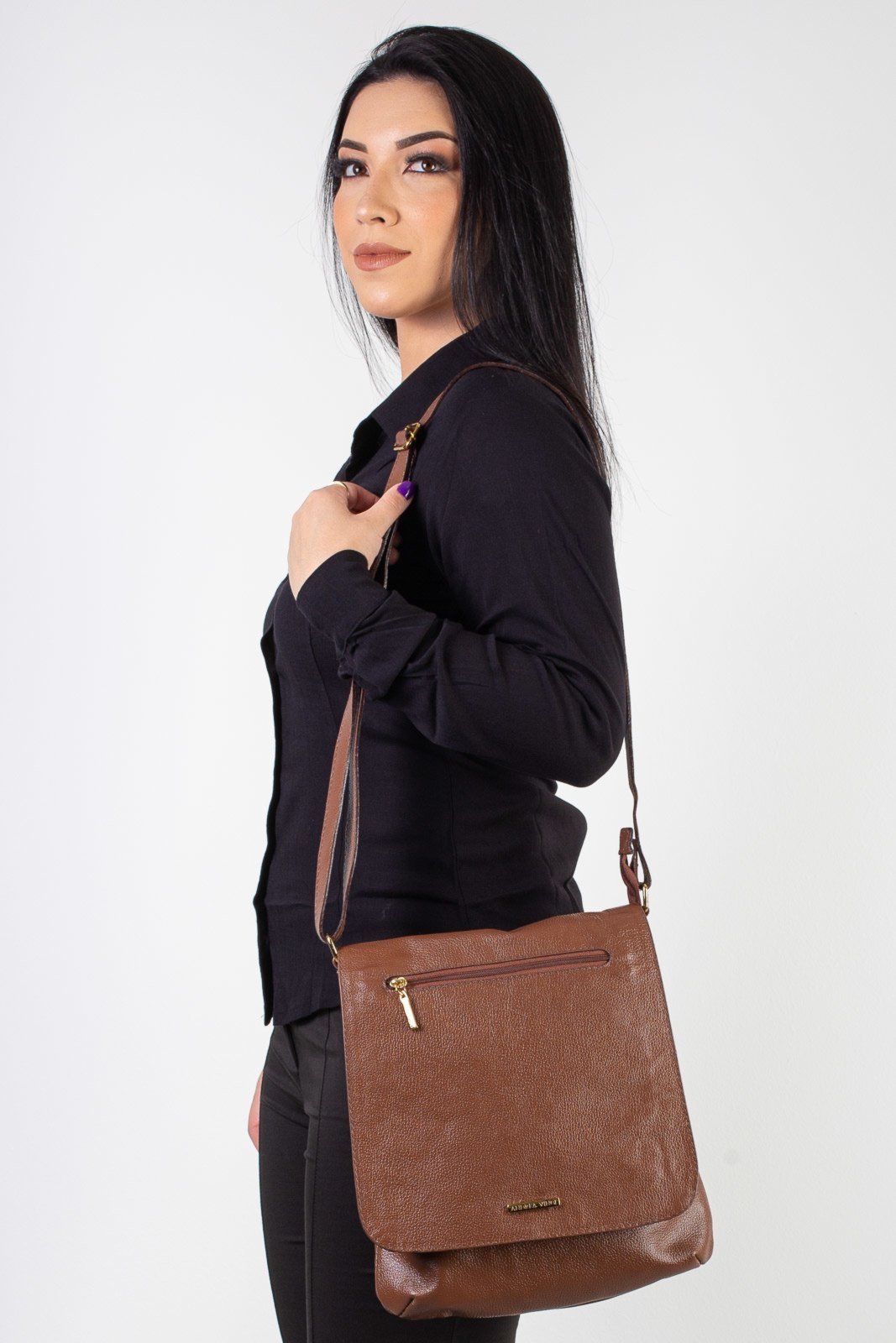 Bolsa transversal grande de couro liso Karina - Whisky