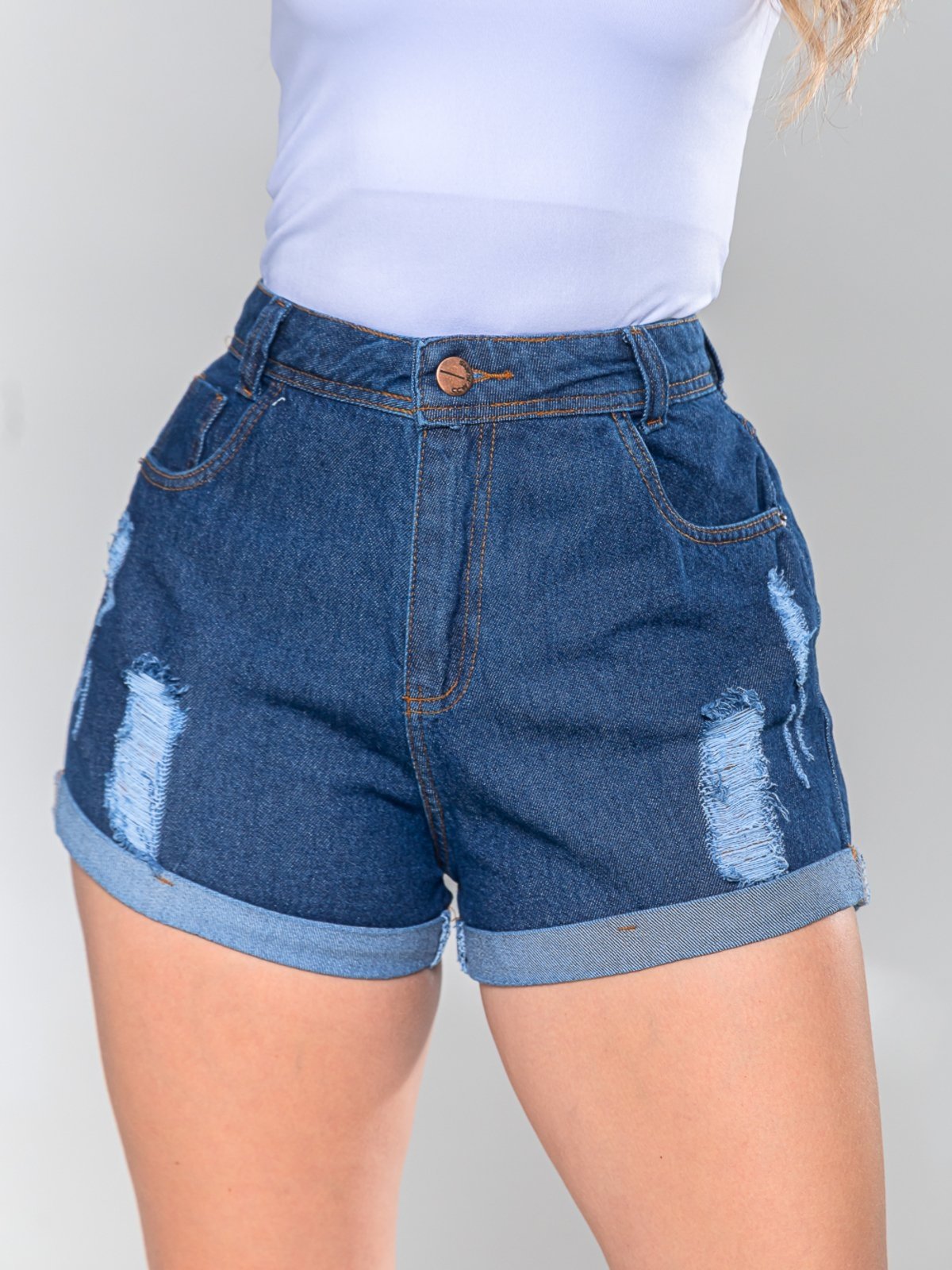 Shorts Jeans Feminino KOVALI Desfiado com Barra Dobrada Conforto e Estilo Casual
