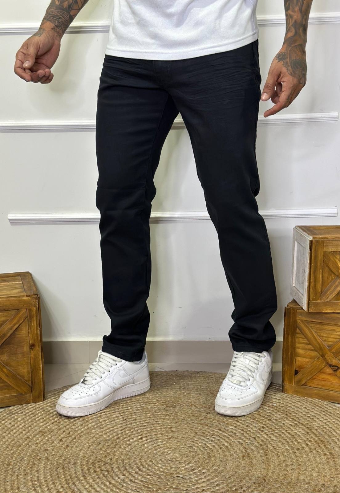 Calça Masculina de Sarja Tex Jeans Alfaiatada Skinny com Elastano Preta