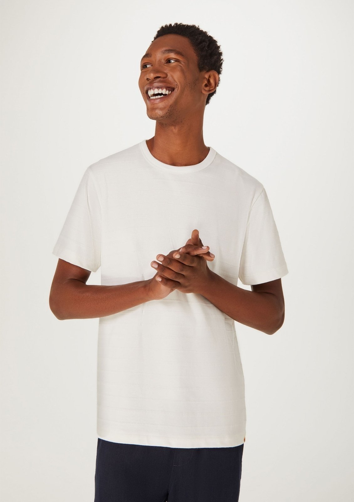 Camiseta Masculina Manga Curta Em Malha Texturizada