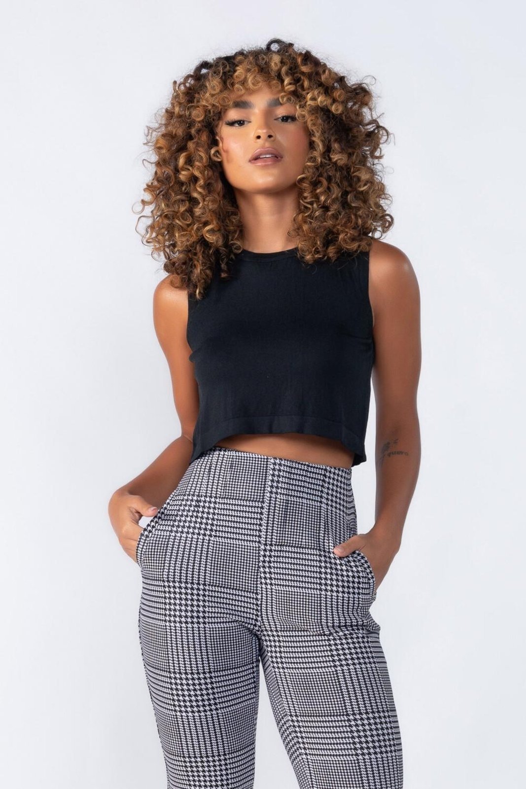 Cropped regata soltinho Preto