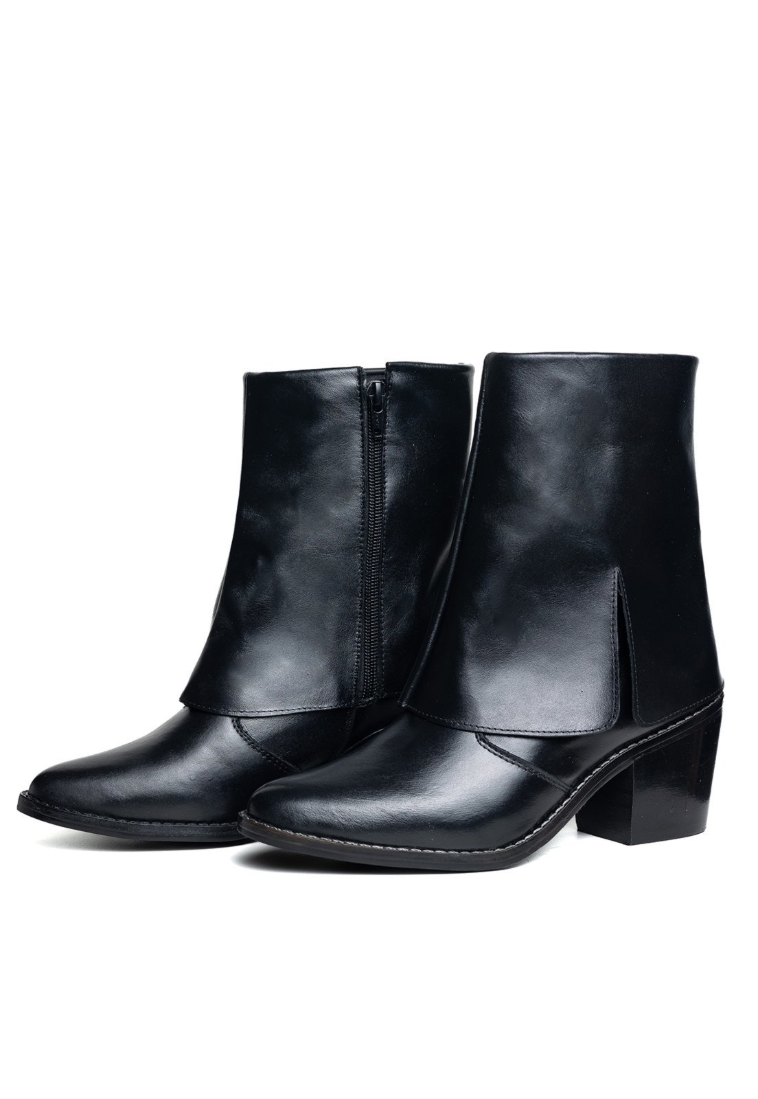 Bota Bico Fico Couro Cano Curto Feminina Com Manta Preto Kuento Shoes