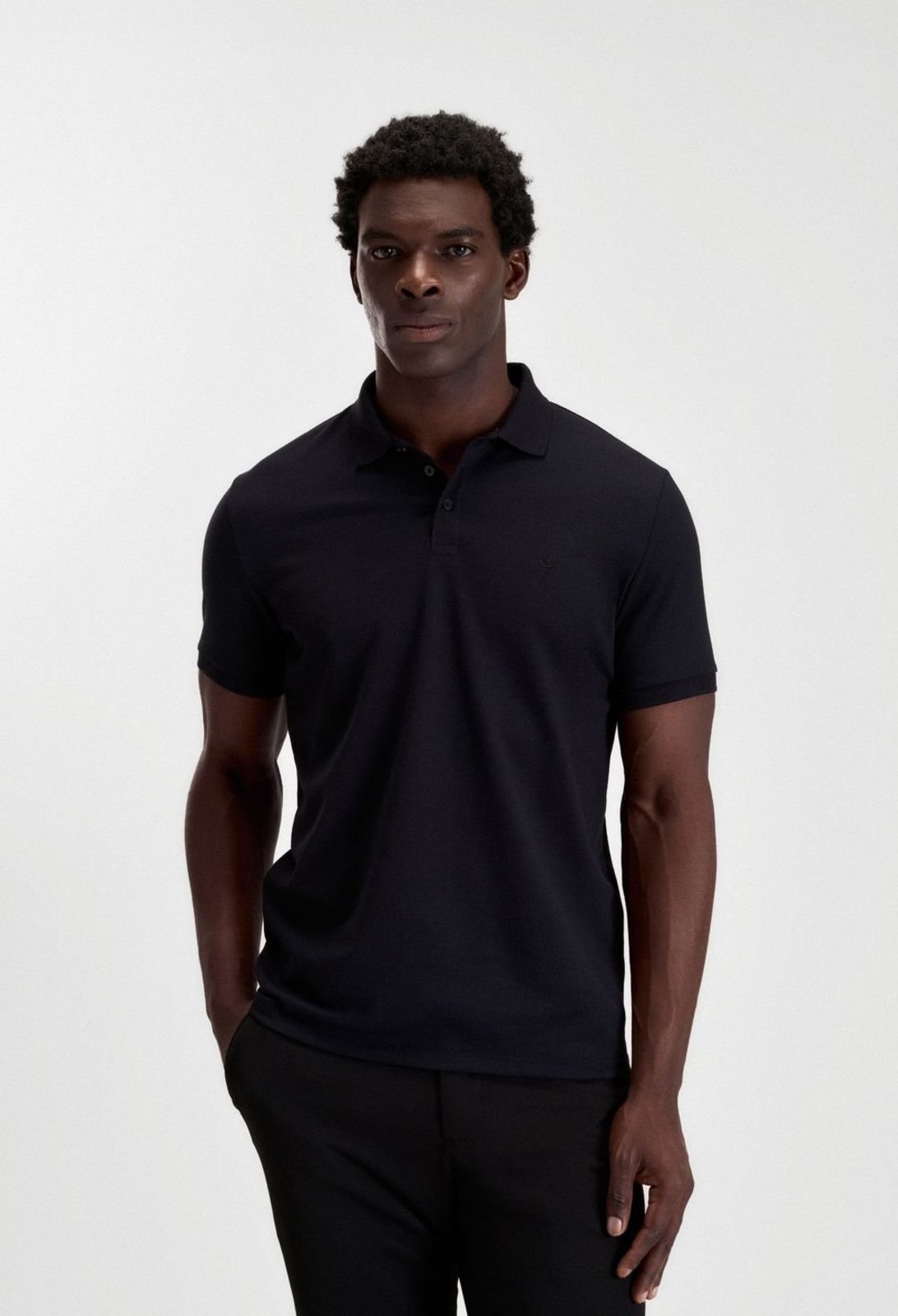 POLO DOCTHOS SLIM MANGA CURTA MALHA TRICOT TEXTURIZADA Polo Manga Curta Docthos Slim 003 Preto P