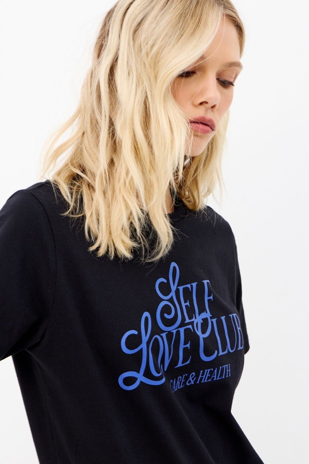 Vista 3 T-Shirt Self Love Feminina Inblanche preto Inblanche preto