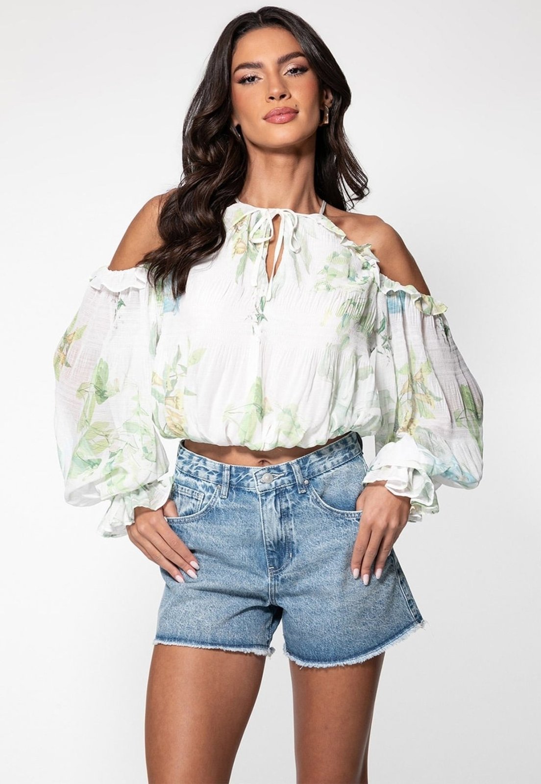Blusa Guess Chiffon Estampa Garden Lilies Off White
