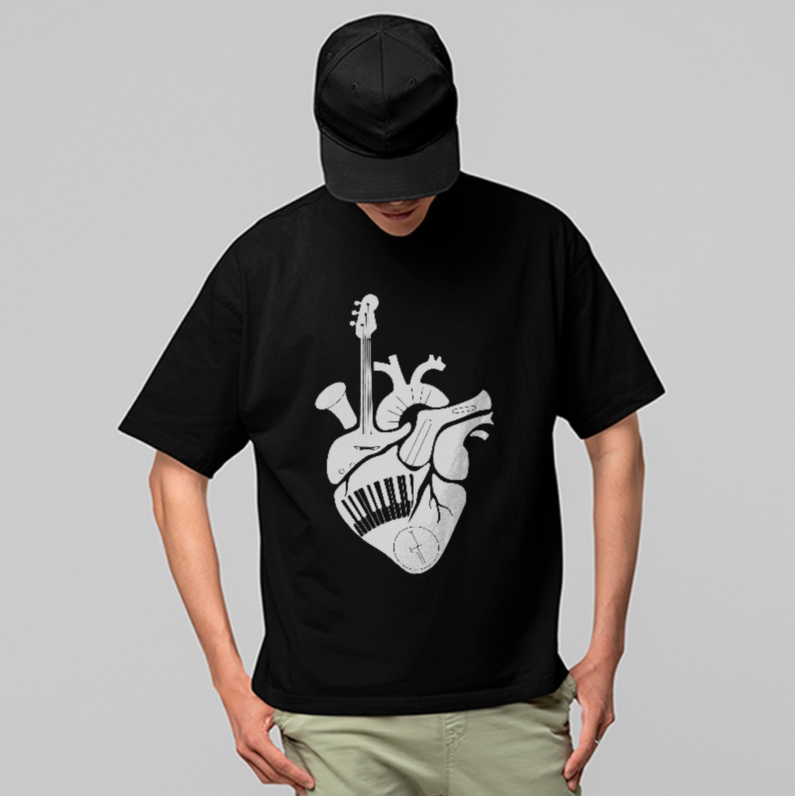 Camiseta Oversized Music Heart Guitar Piano Urban Style Preto
