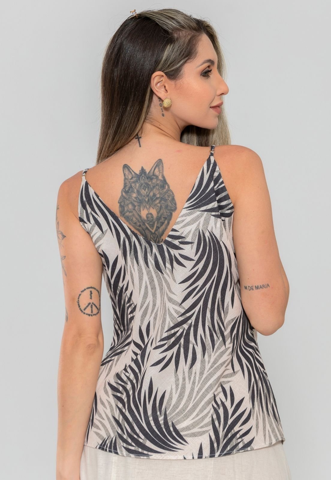 Vista 3 Regata Feminina de Alcinha Estampada Cinza Docce Mulher preto Docce Mulher preto