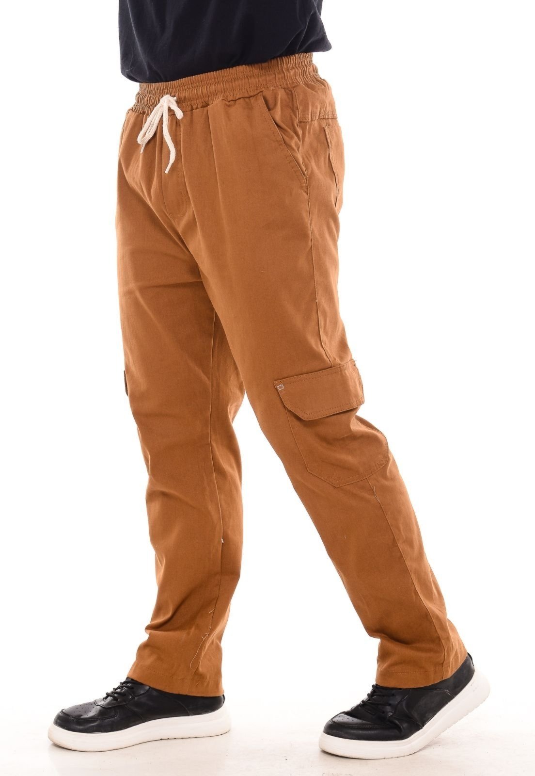 Calça Sarja Pletora com Bolso Cargo e Sem Punho Caramelo