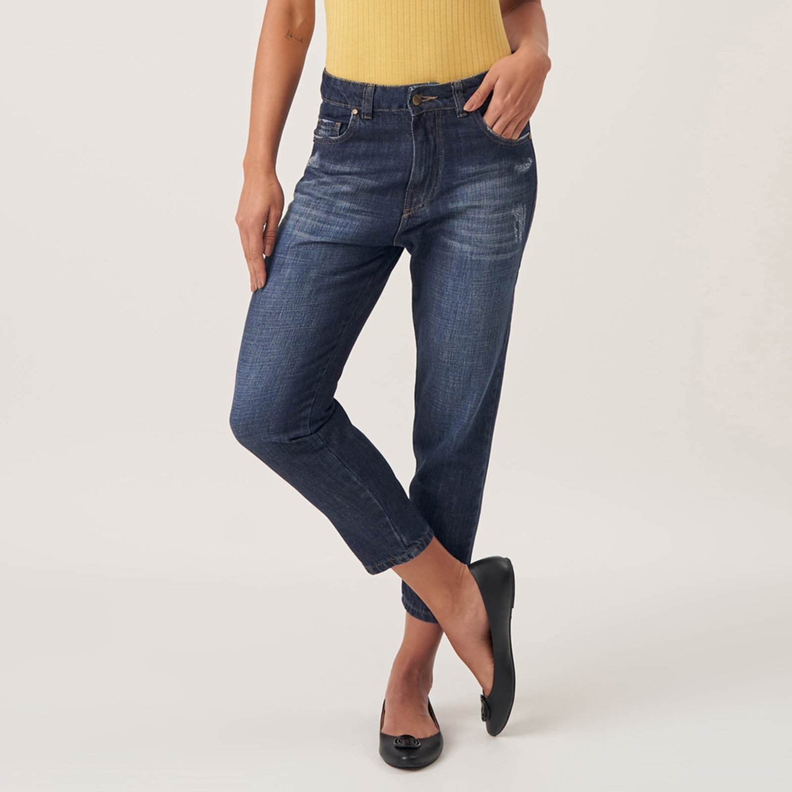 Calça Jeans Mom Capri Cintura Alta Azul Escuro